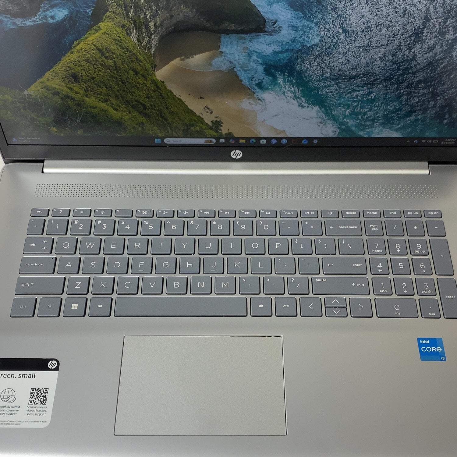 HP Laptop 17-CN2083DX 17.3″ i3-1215U 1.2GHz 8GB RAM 256GB SSD