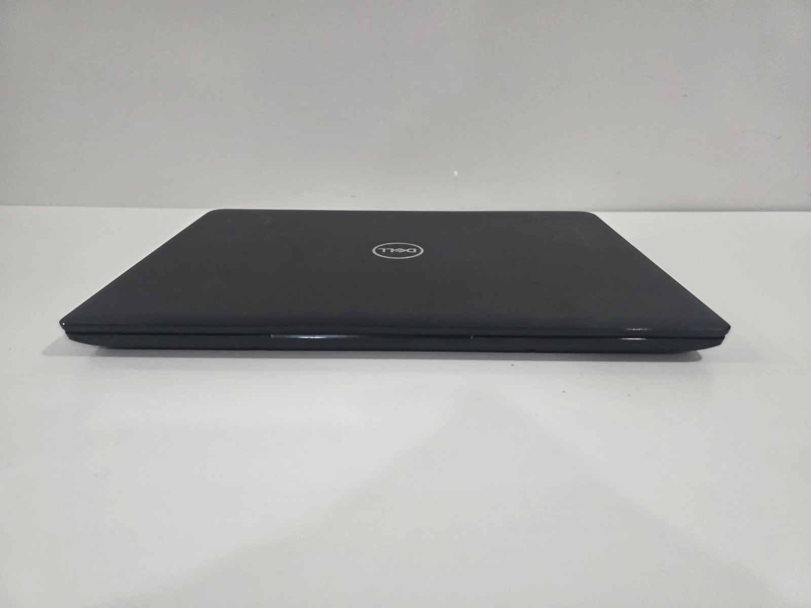 Dell Wyse 5470 Celeron 4GB 16GB Linux Mint Webcam Bluetooth