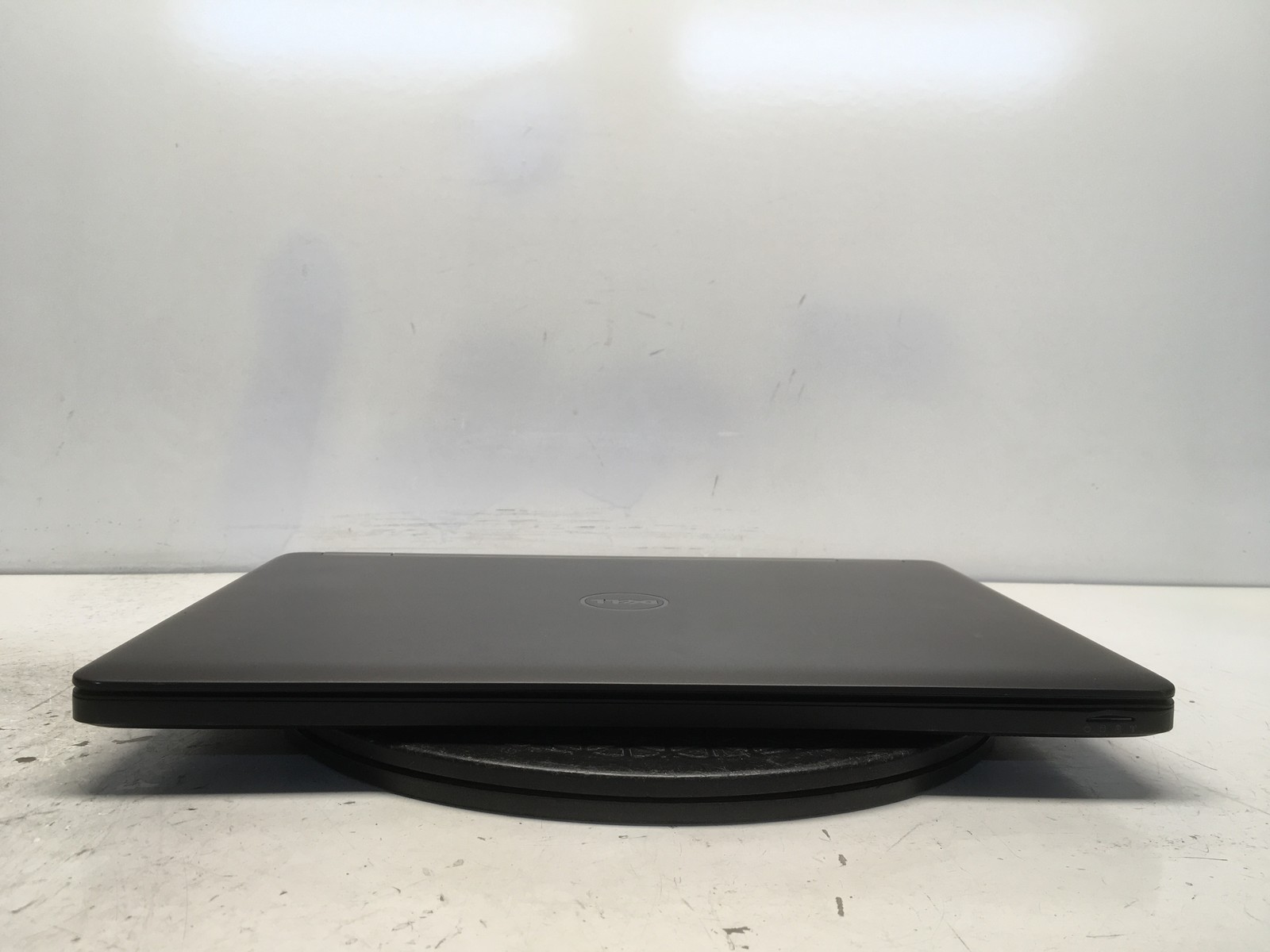 Dell Latitude E5550 Intel i5-5300U 2.3GHz 8 GB NO HDD No Batt
