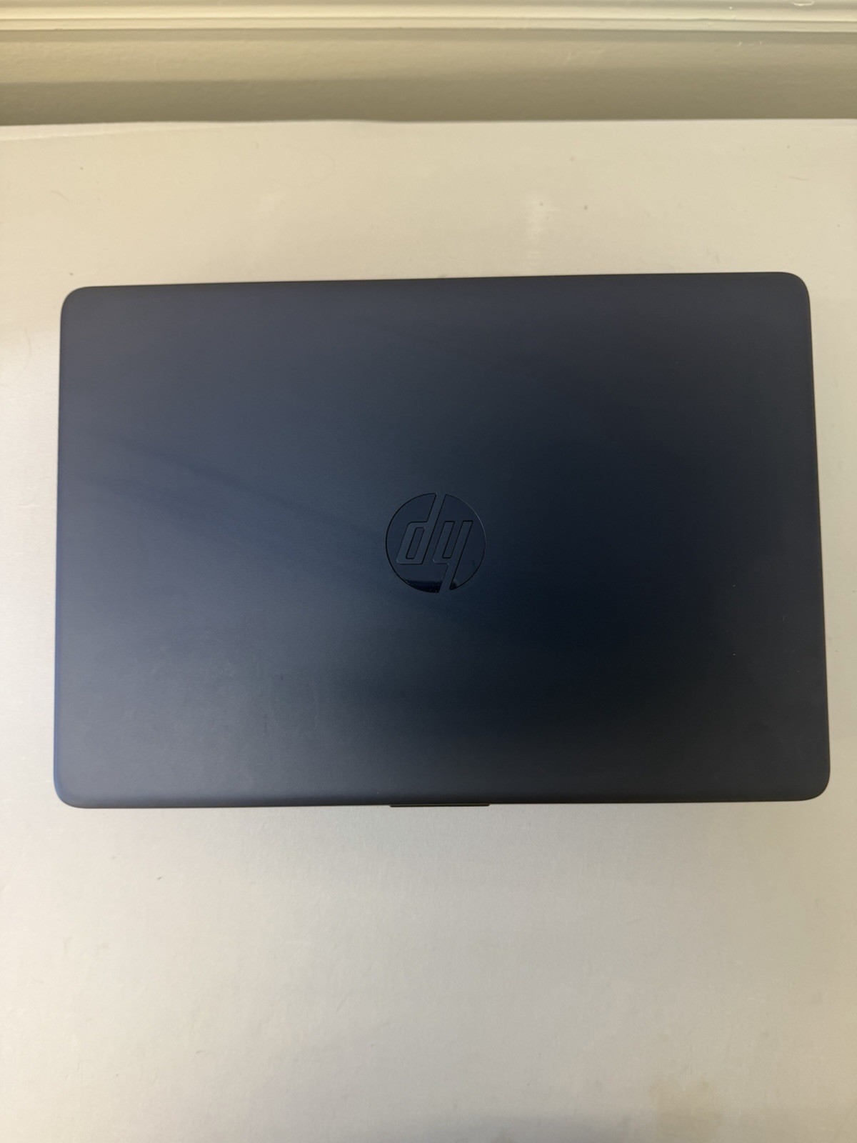 HP Laptop 14-cf2111wm – Good Screen – Intel Celeron N4120 – Read Des