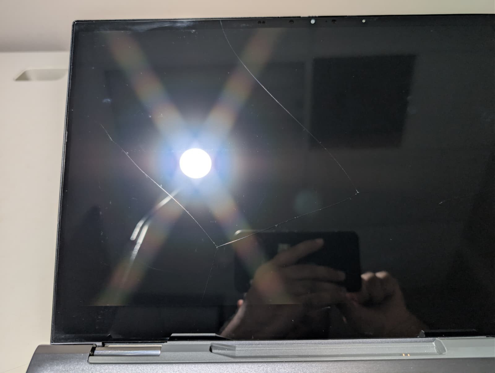 Read! 15″ Dell Inspiron 7506 2-in-1 4K | i7-1165G7 16GB RAM 256GB SSD | 4GB GPU
