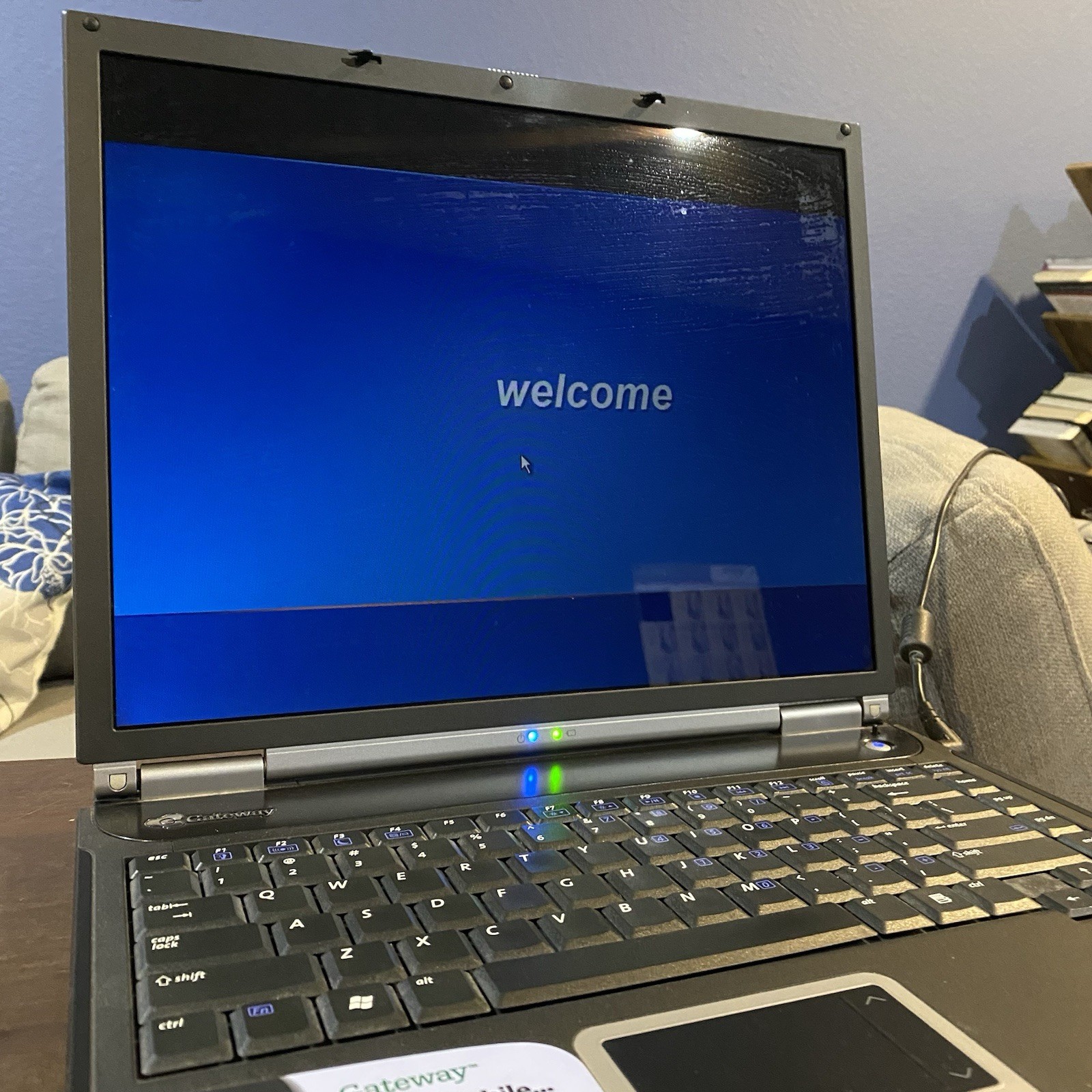 Gateway Laptop4530GZ Pentium M @1.6MHz 480MB RAM – Windows XP Installed