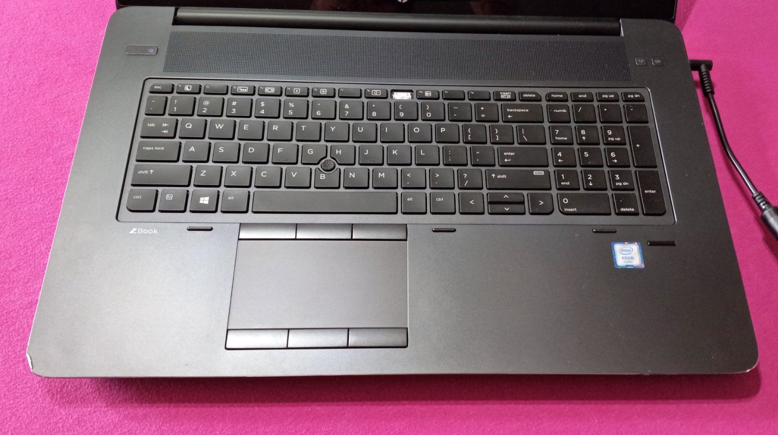 HP ZBook 17 G3 laptop E3-1535M 2.9-3.8Ghz 32GB 512GB NVIDIA P3000 Touchscreen