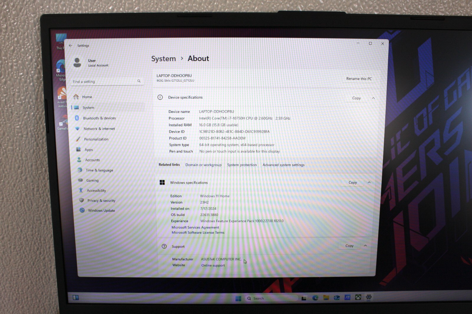 Asus ROG Strix G712LU 1 TB SSD/16GB Geforce GTX1660 Ti Intel Core i7-10750H
