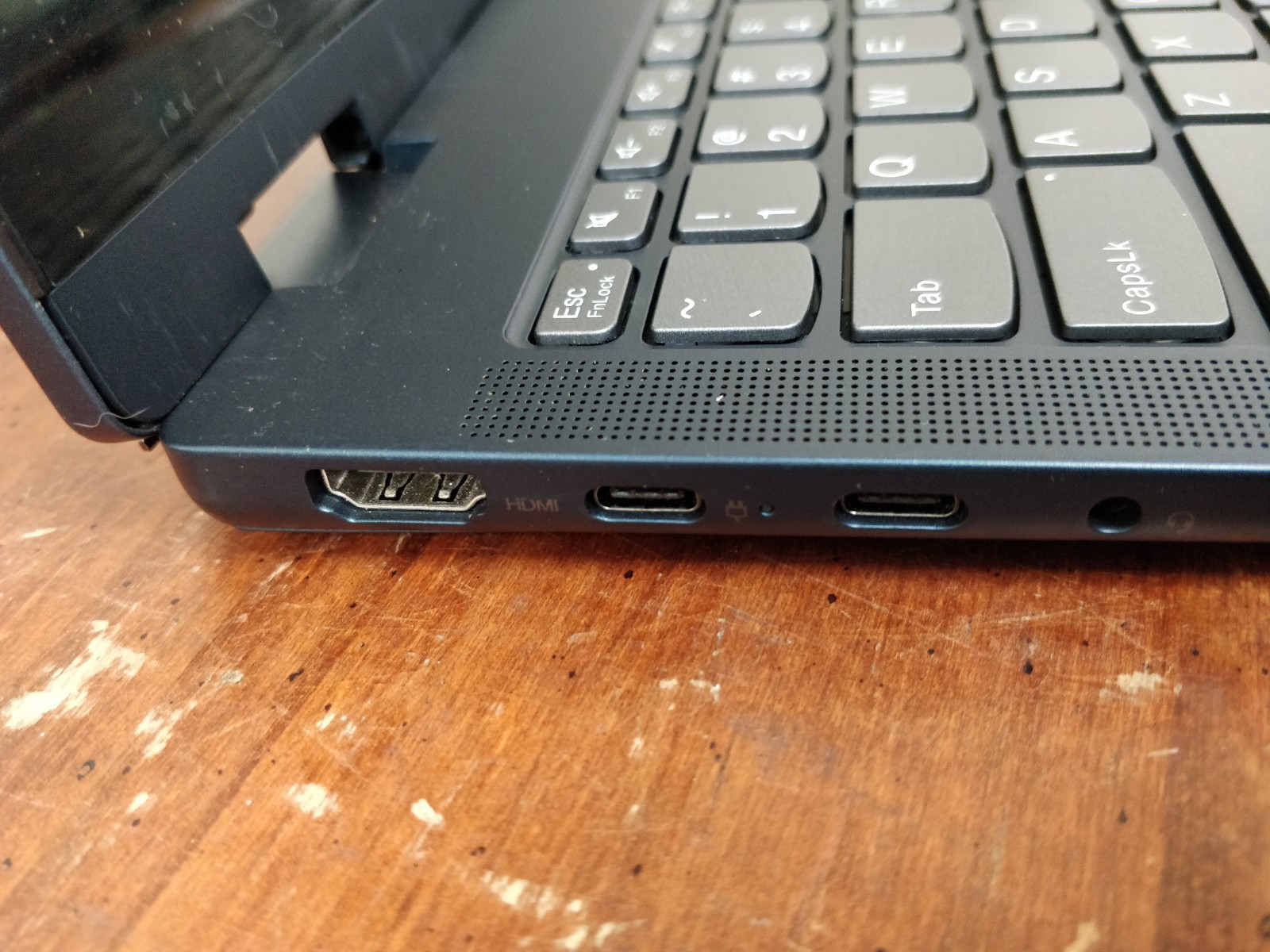 Lenovo Ideapad 5 14AHP9 AMD Ryzen 5 8645HS@2.10GHz 8 GB RAM NO DRIVE PARTS 9081