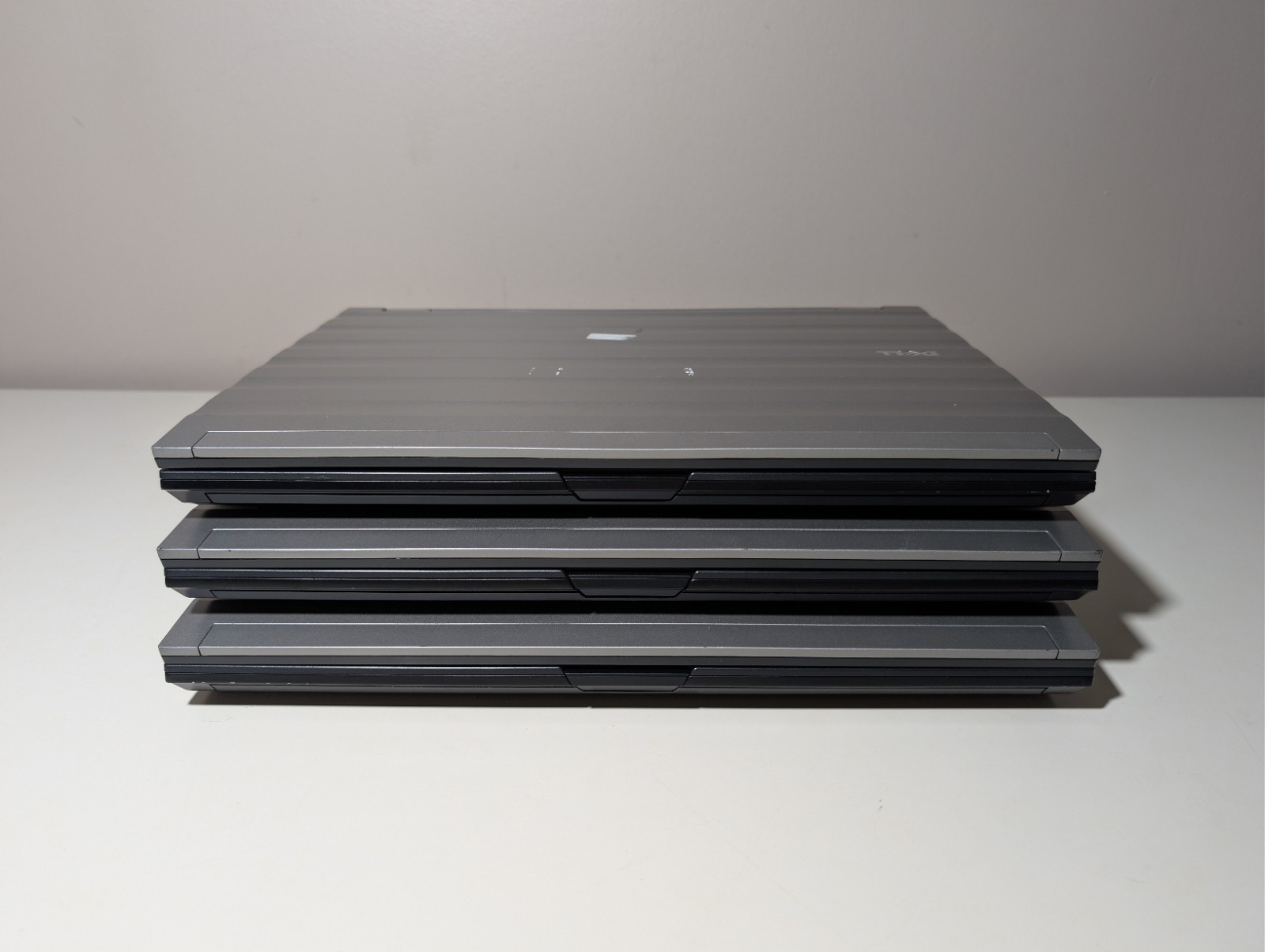 15″ Dell Precision M4400 | C2D 4GB RAM 500GB HDD | DVD-RW NVIDIA Win XP 32-Bit