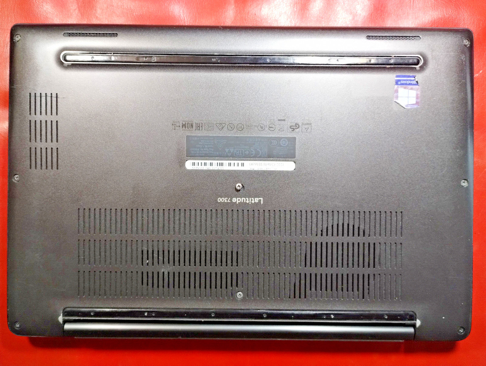 Dell 7300 13.3″_Screen & i7-8665U_CPU. Choose: 0/8/16GB_RAM or 0/256/512GB_SSD