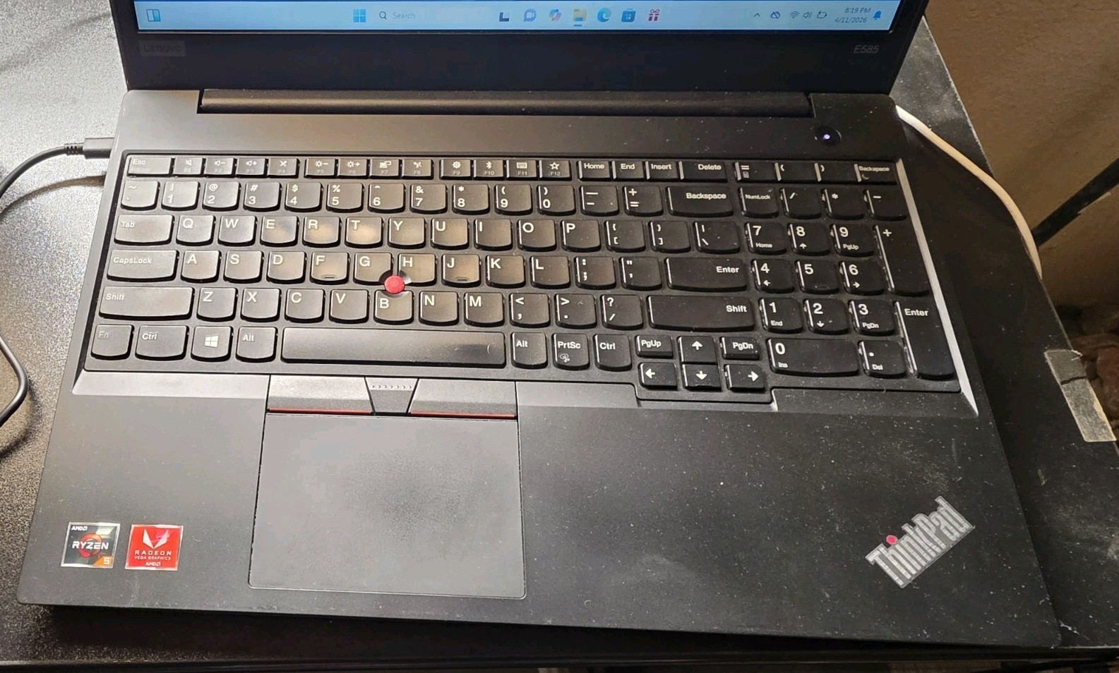 Lenovo ThinkPad E585 15.6″ ryzen 5 2500u 2ghz 8gb ram 256gb ssd