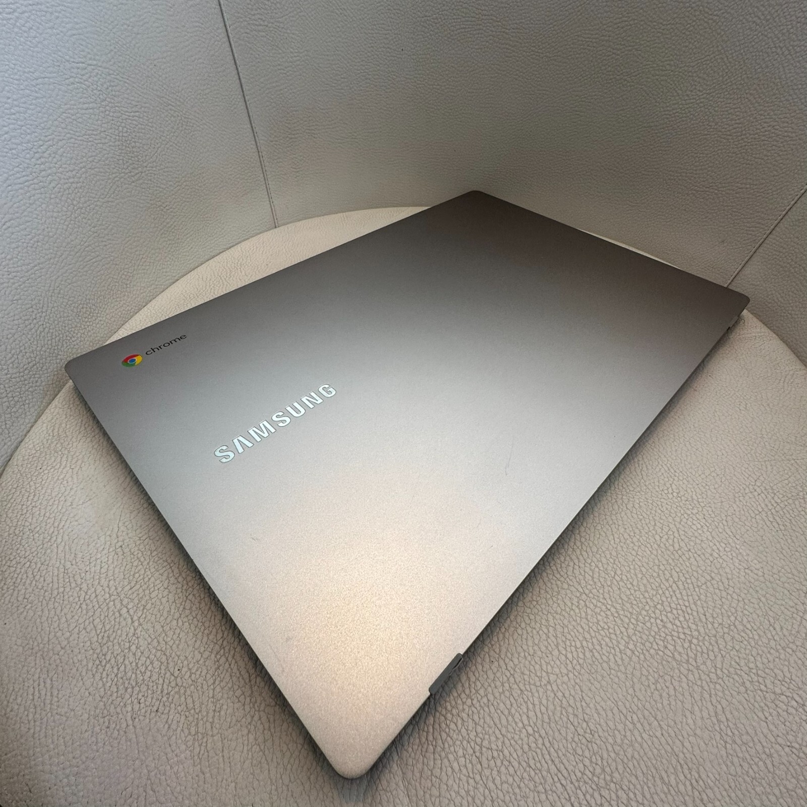 Samsung XE350XBA Chromebook 15.6″ Intel Celeron N4000 1.1GHz 4GB RAM 32GB eMMC