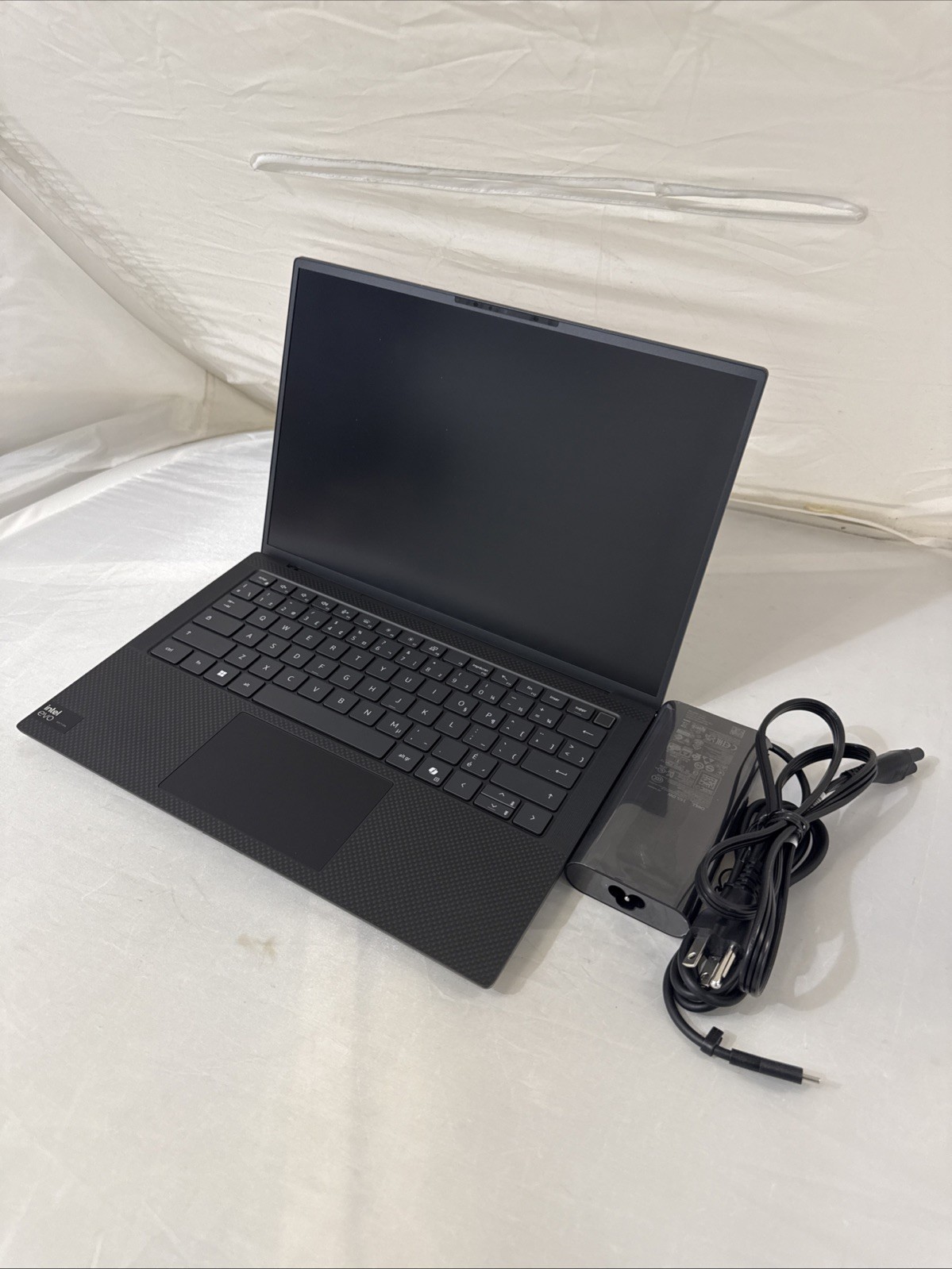 Dell Precision 5490 14 FHD+ 3.8 GHz Ultra 7 165H 64GB 500GB SSD RTX 1000 Ada