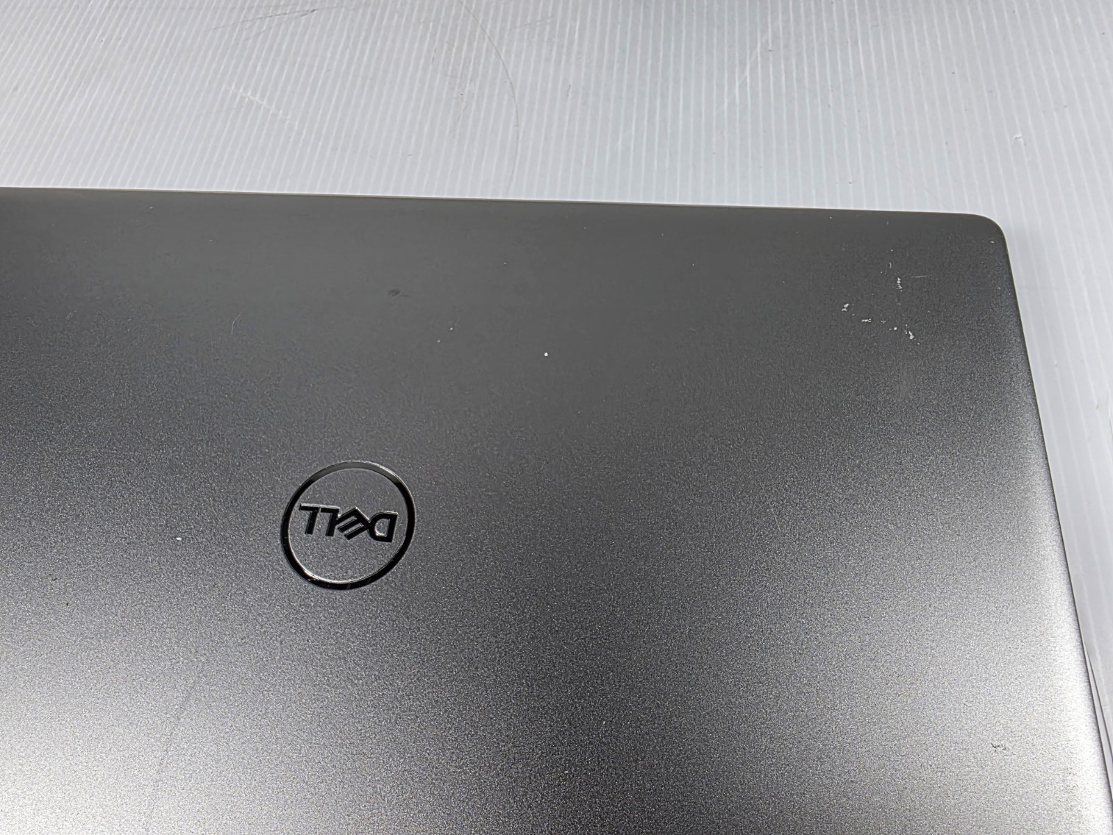 Dell Latitude 13″ 3301 i5-8265U 1.60GHz 8GB RAM 256GB SSD FHD