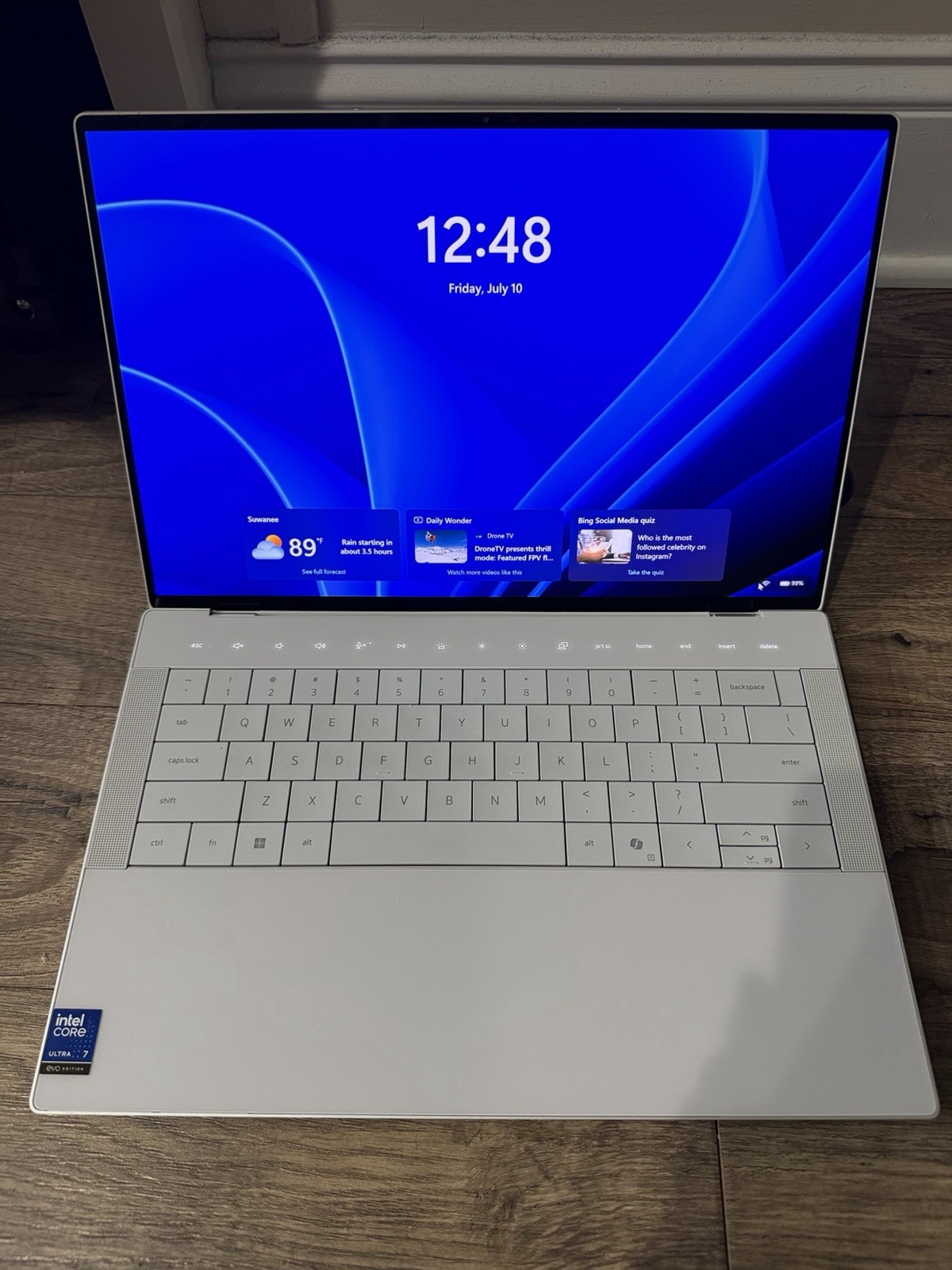 Dell XPS Premium 14.5″ 3.2K OLED Touch Laptop Intel Ultra 7 255H 32GB 1TB SSD
