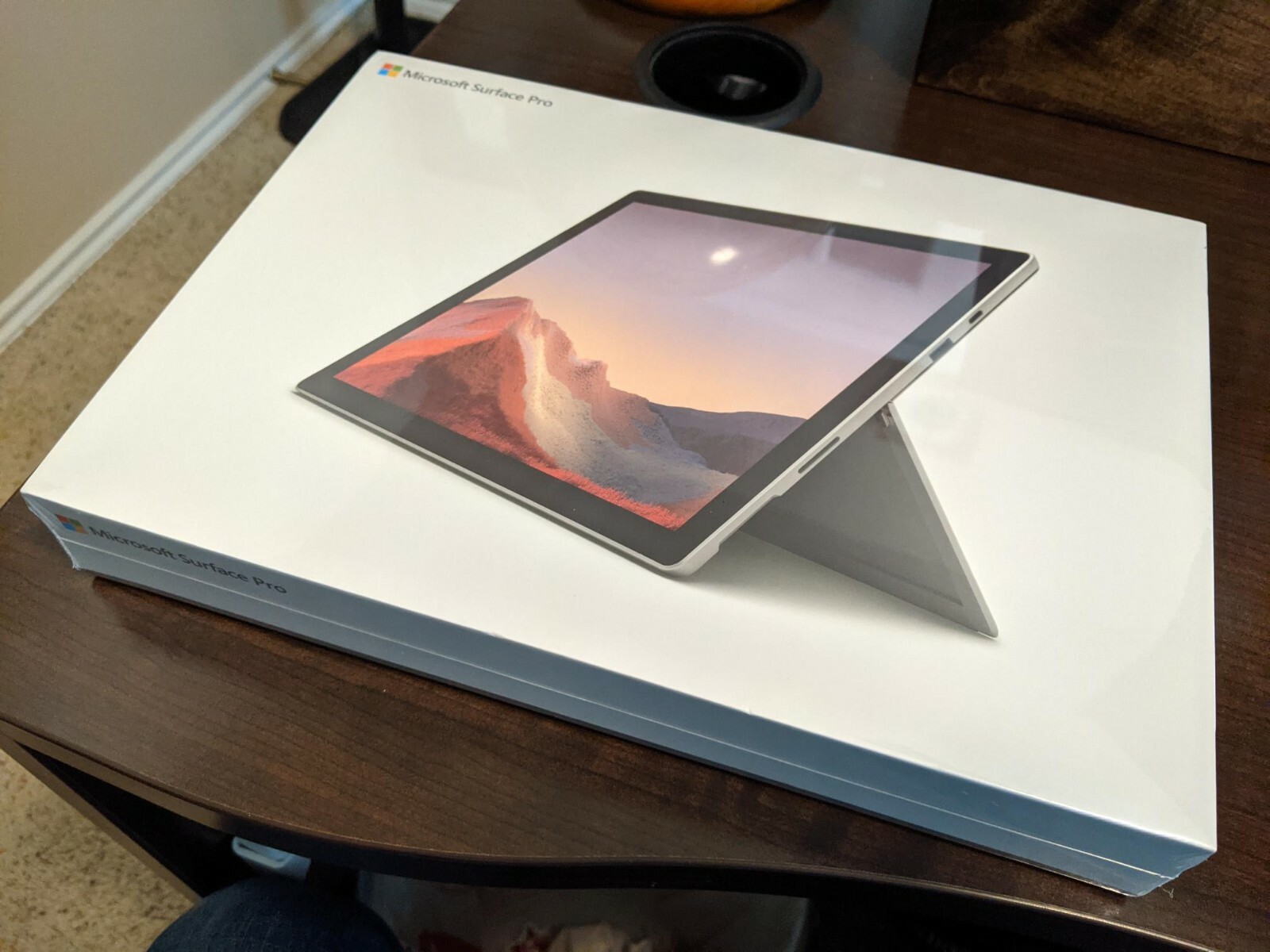 Brand New Surface Pro 7 i7/16 GB/1 TB SSD, includes Signature Platinum Cover