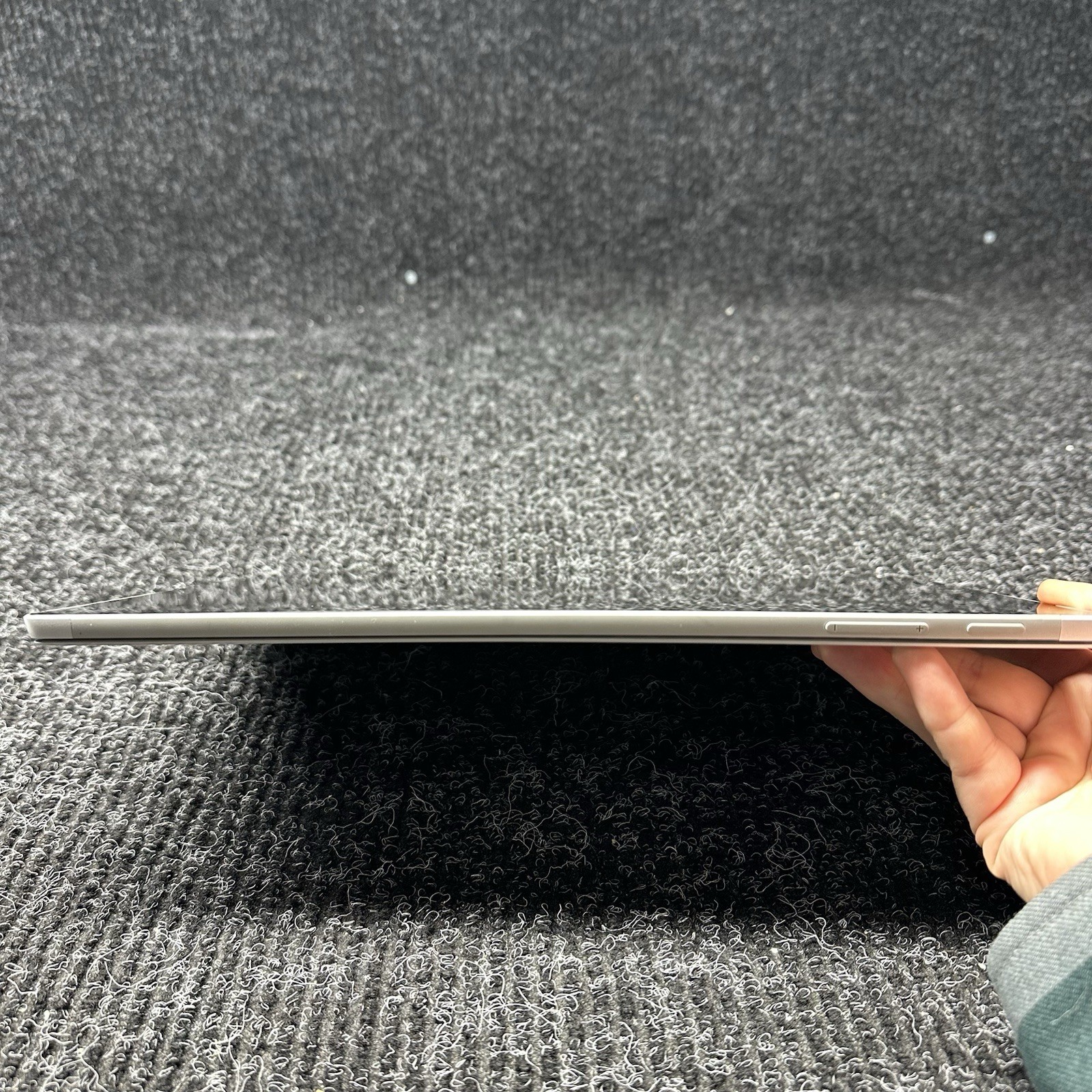 Microsoft Surface Pro 1796 i7-7660U 8GB RAM 256GB SSD W10 Pro No A/C 57% BATT