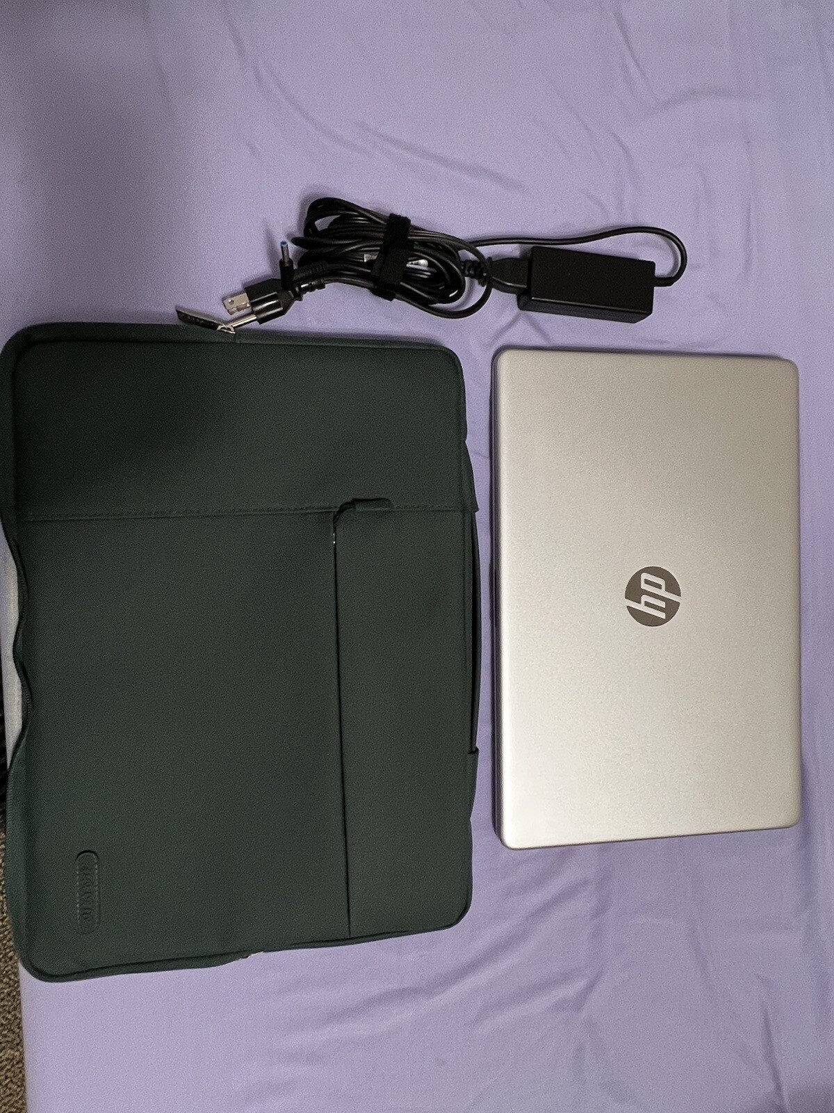 HP Laptop 15-dy2024nr laptop with i5 Core Intel, 8GB Ram