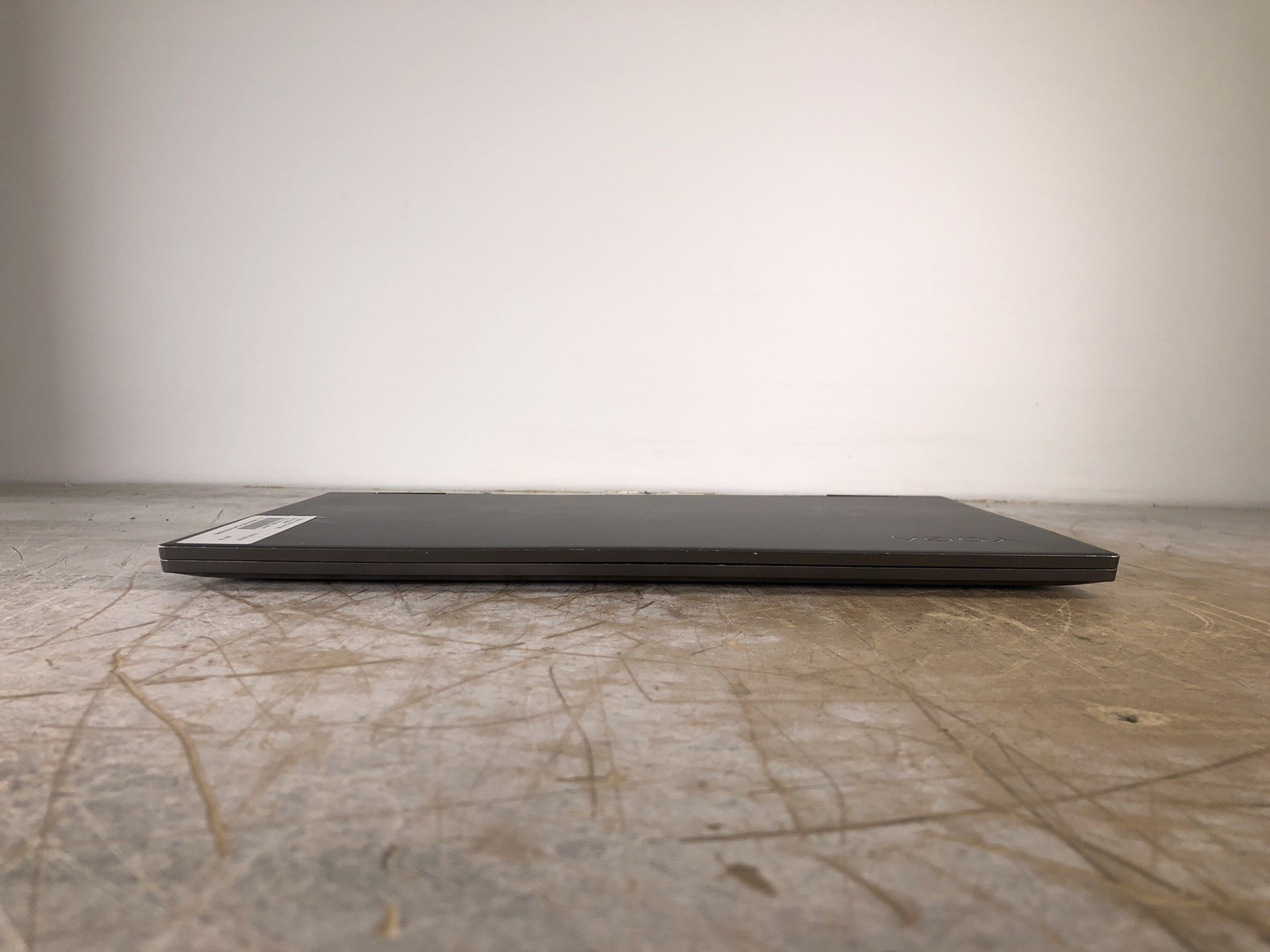 LENOVO YOGA C740-15IML i7-10510U @ 1.80GHz, 12GB RAM, NO HDD/OS – (FOR PARTS)