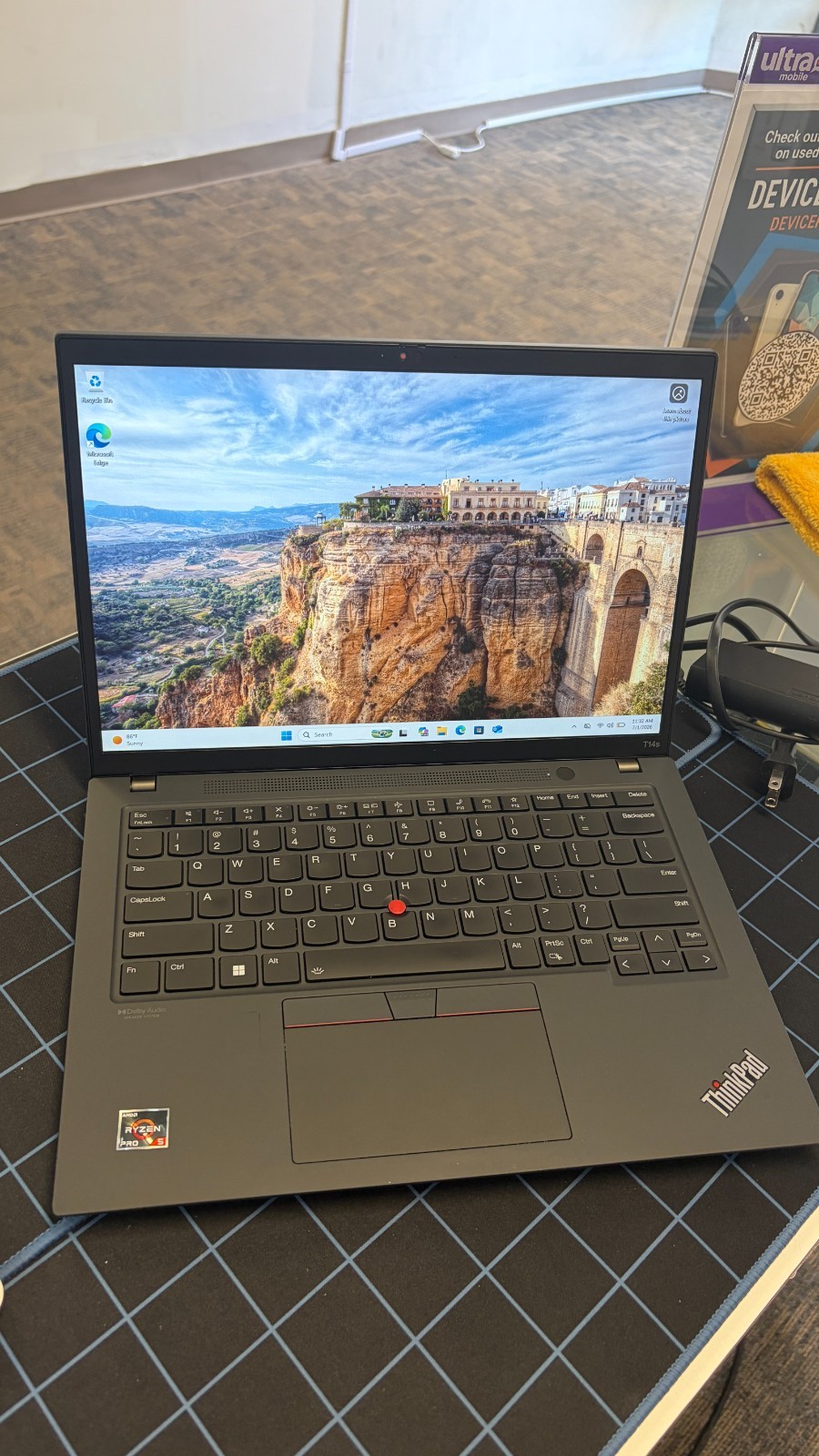 Lenovo ThinkPad T14s Gen 3 AMD Ryzen 5 Pro – 16GB – 256GB -Good condition (Used)