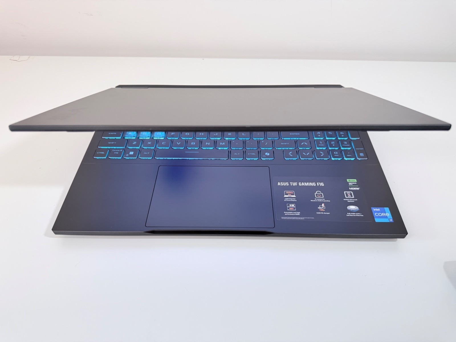 ASUS TUF F16 16″ Intel i7-14650HX /32GB/1TB SSD/RTX 5060 Gaming – FREE SHIPPING!