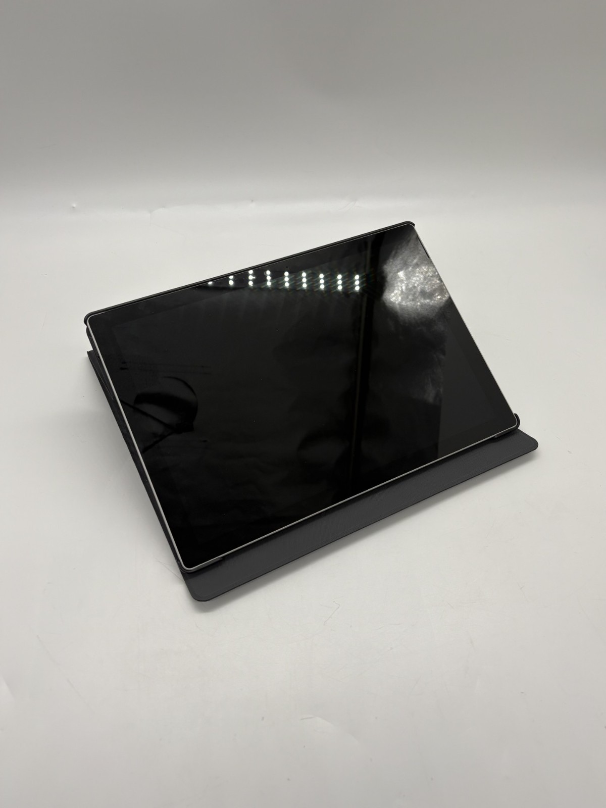 Microsoft Surface Pro 4 Intel i5-6300U @ 2.40GHz 4GB LPDDR3 RAM 128GB SSD WIN 11