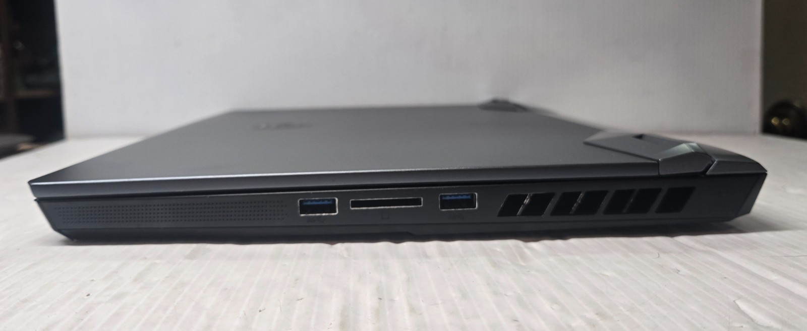 MSI Raider GE66 12UGS-602 15.6- i7-12700H – 3070 Ti – 16gb RAM – 1TB + 512GB SSD