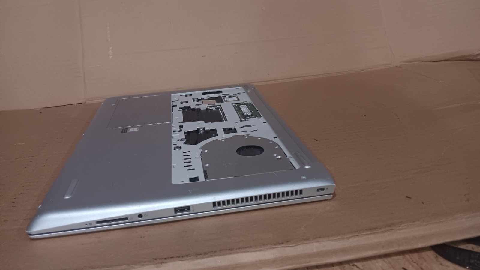 HP ProBook 455 G5 Laptop AMD A9-9420 Radeon R5 CPU 15.6″ LCD Screen Boots Parts