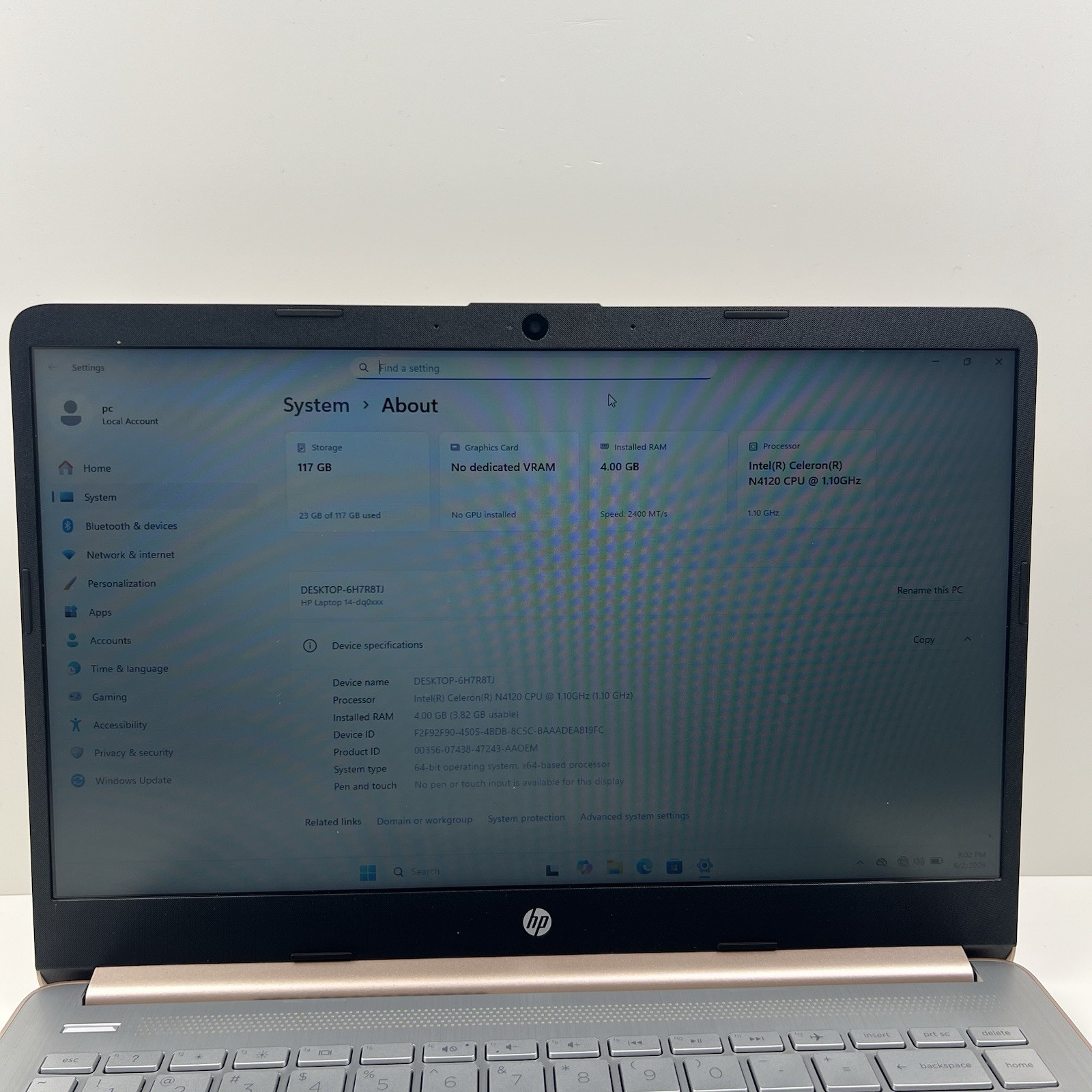 HP 14-DQ0762DX 14″ Laptop Intel Celeron N4120 4GB 128GB Win 11 w/ Charger