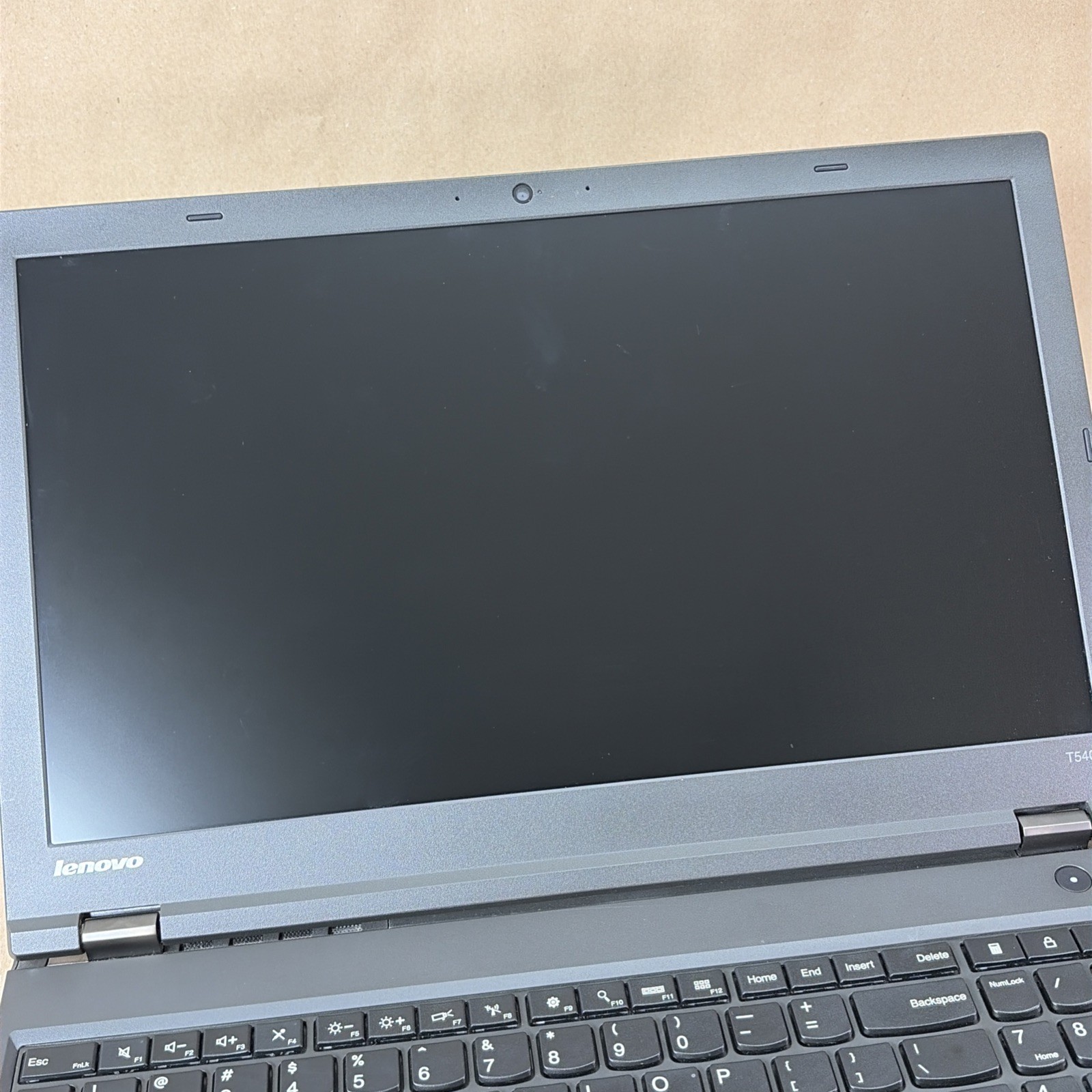 Lenovo ThinkPad T540p i5-4300M 8GB RAM Boots BIOS No OS No Charger