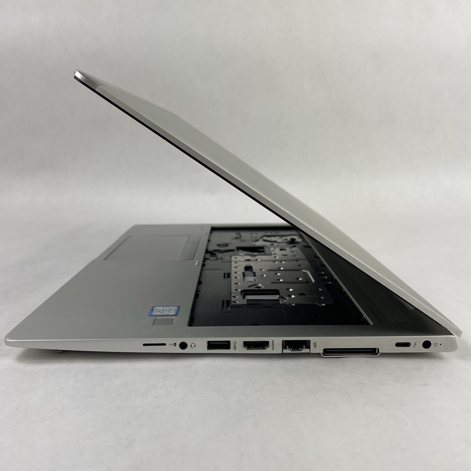 HP EliteBook 850 G6 15.6″ i5-8365U 1.60 GHz 8 GB RAM No SSD/OS/AC – No Keyboard