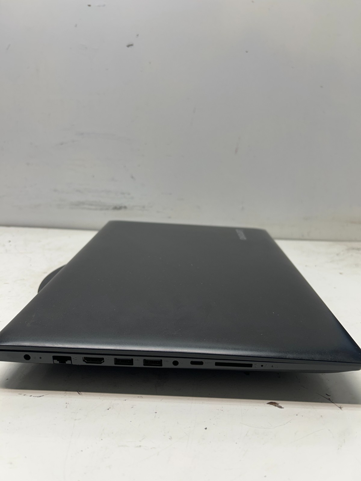 Lenovo IdeaPad 330 Intel Core i3 NO RAM NO HDD NO BAT – FOR PARTS