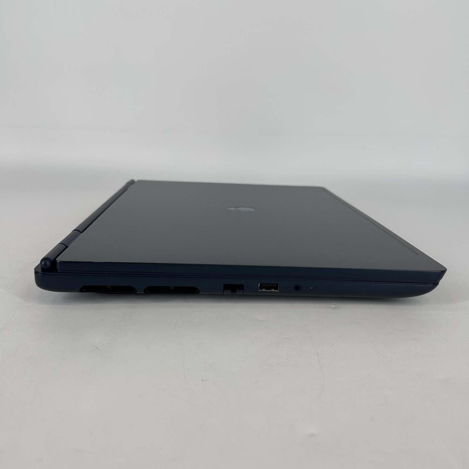 Dell Alienware 16X Aurora 240Hz QHD+ 2.7 GHz Ultra 9 275HX 64GB 2TB SSD RTX 5070