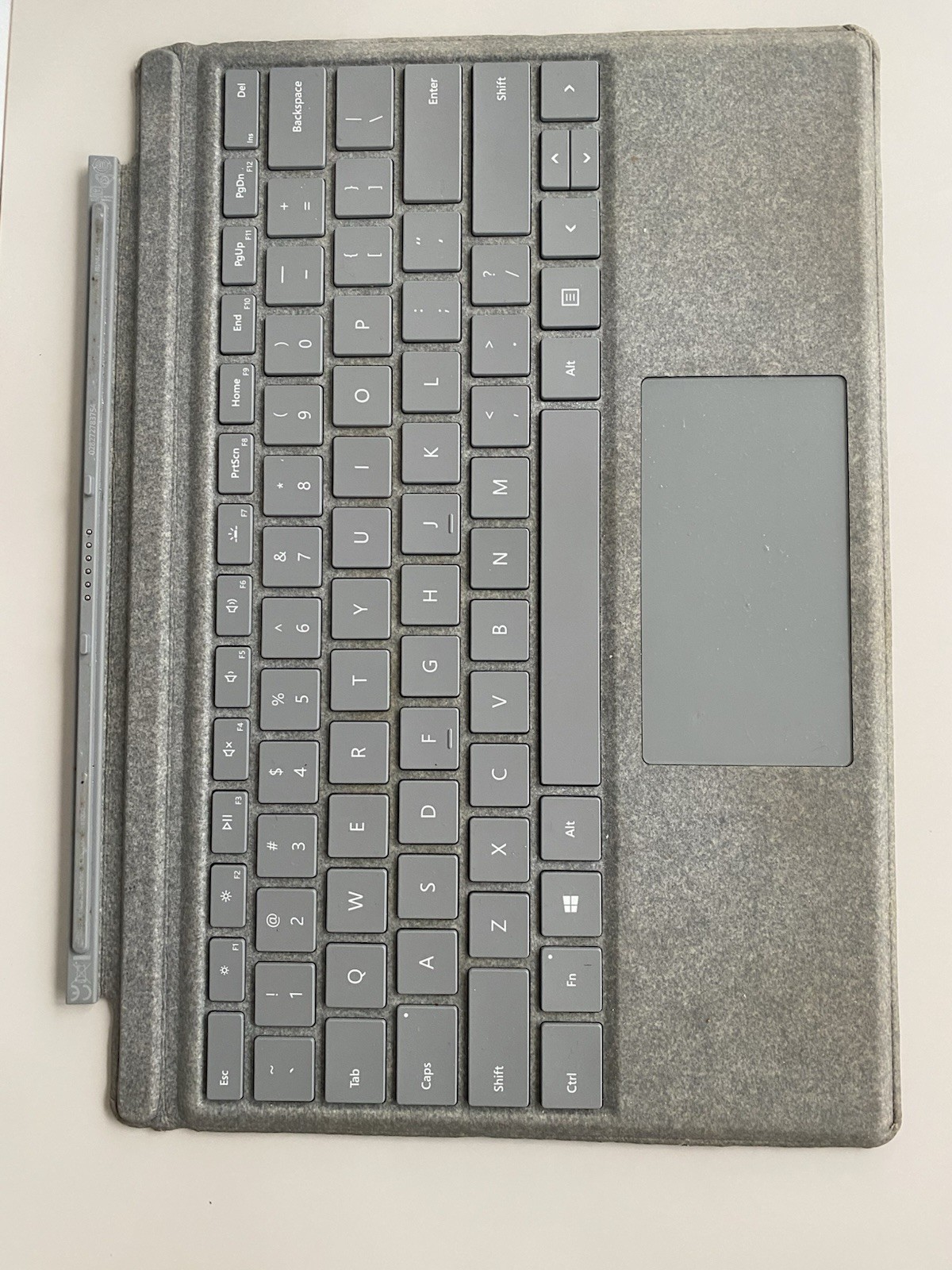 Microsoft Surface Pro 6 1796 Core i5-8250U 1.70GHz 8GB 256GB Keyboard Win 11