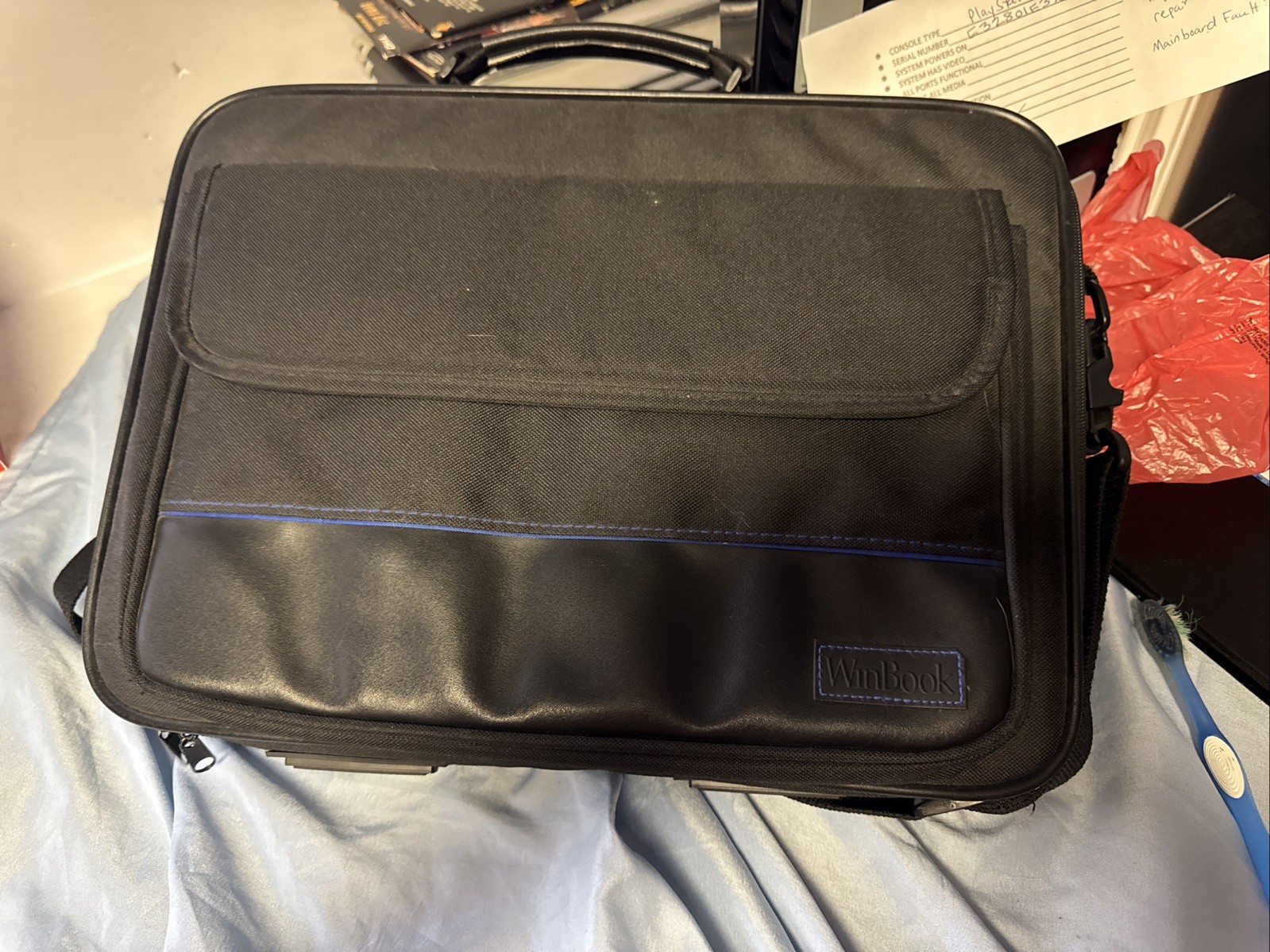 COMPAQ PRESARIO 700 14,1″ AMD DURON 600 MHz 400 MB RAM 20GB HDD WINDOWS XP !!