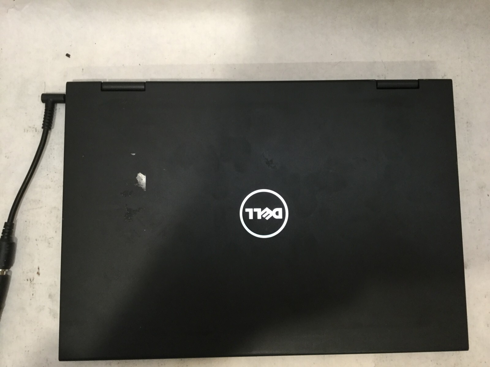 Dell Latitude 3390 /Intel Pentium 4415U @ 2.30GHz/ (CRACKED/MISSING PARTS!) -MR