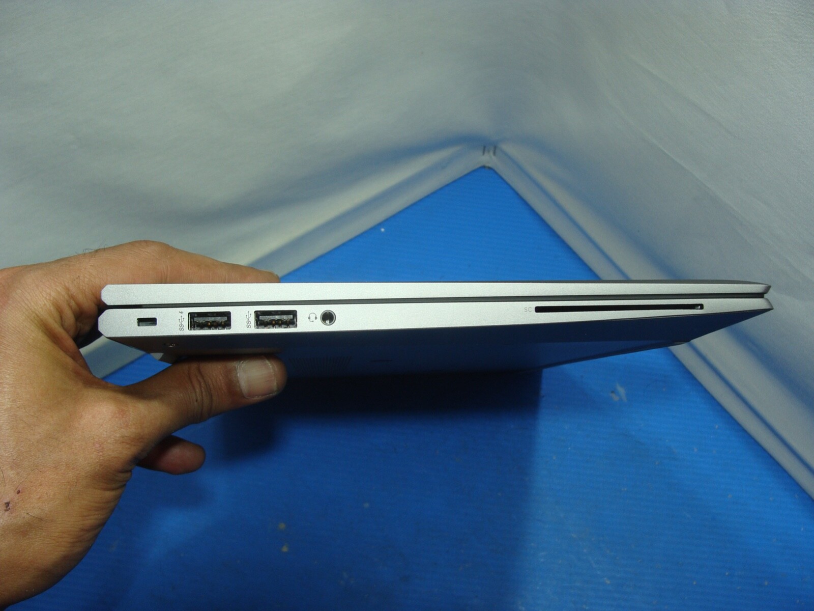 HP ZBook Firefly 14 G7 Mobile Workstation 14″ Laptop Intel i7-10610U 1.8 Ghz 16G