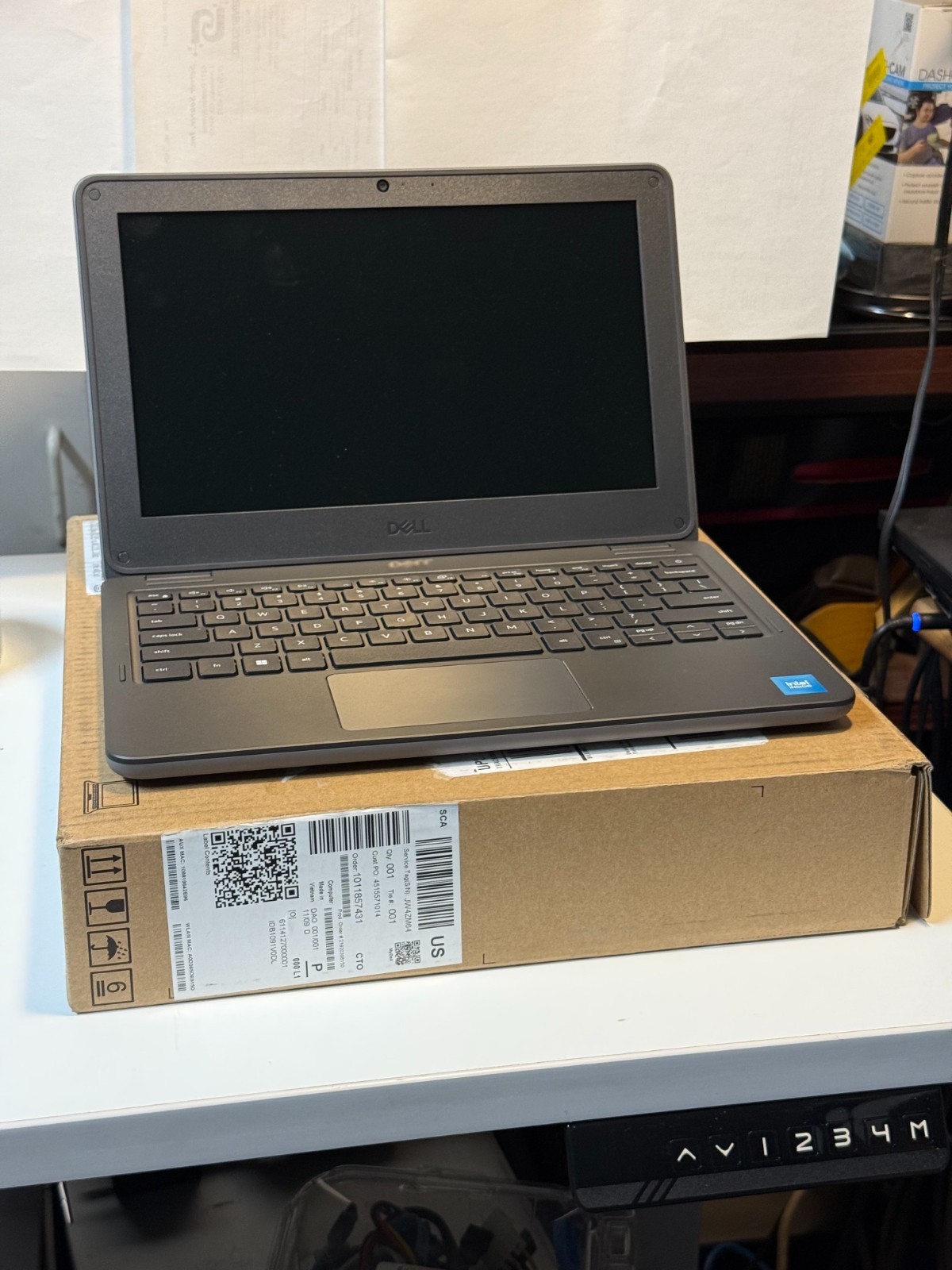 NEW Dell Latitude 3140 Windows 11 PRO Intel N100 2.8GHz 4GB RAM 64GB eMMC 11.6″