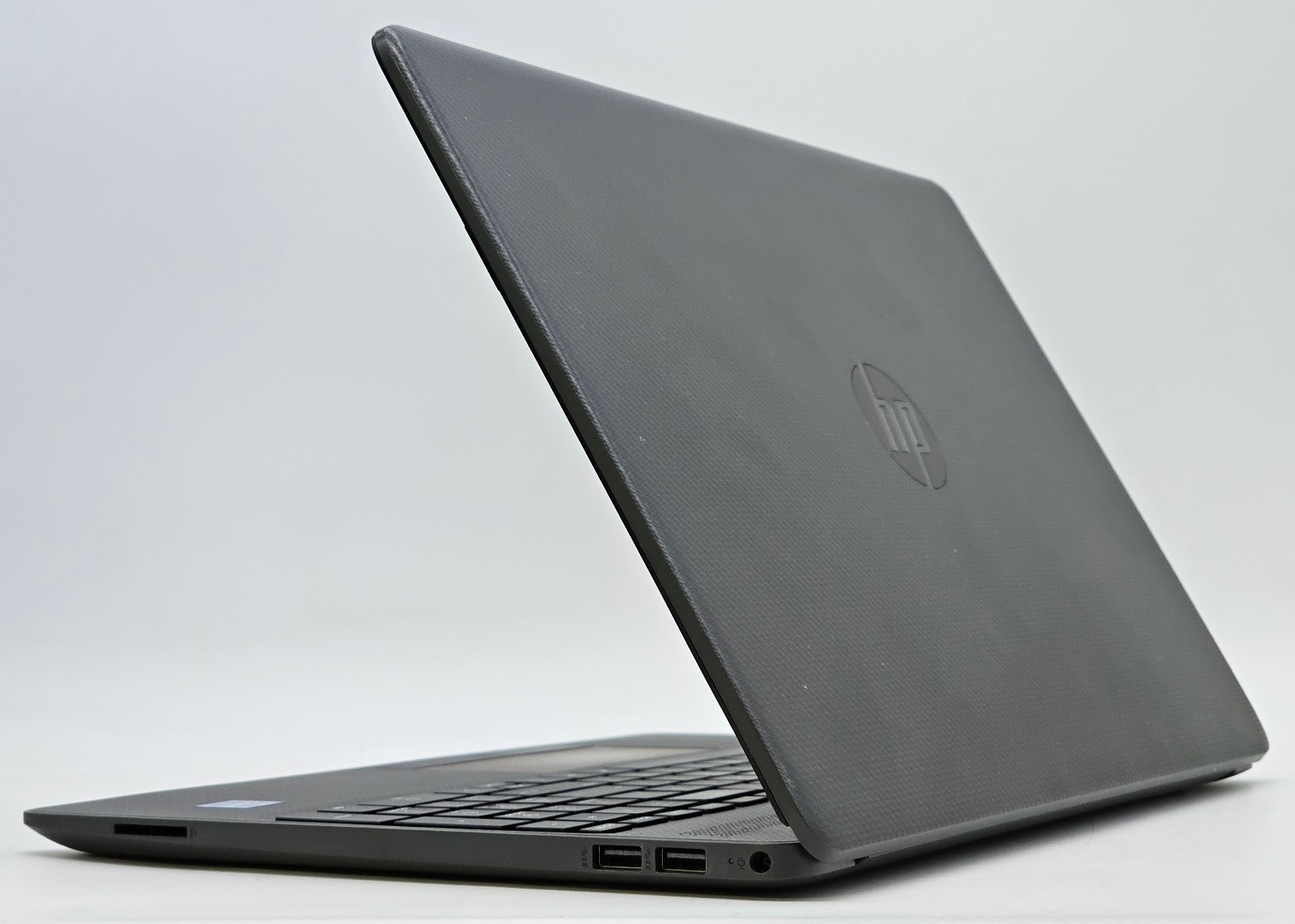 HP 250 G8 – 15.6″ Laptop – Core i5-1135G7 @ 4.20GHz 16GB RAM 256GB SSD – Win 11