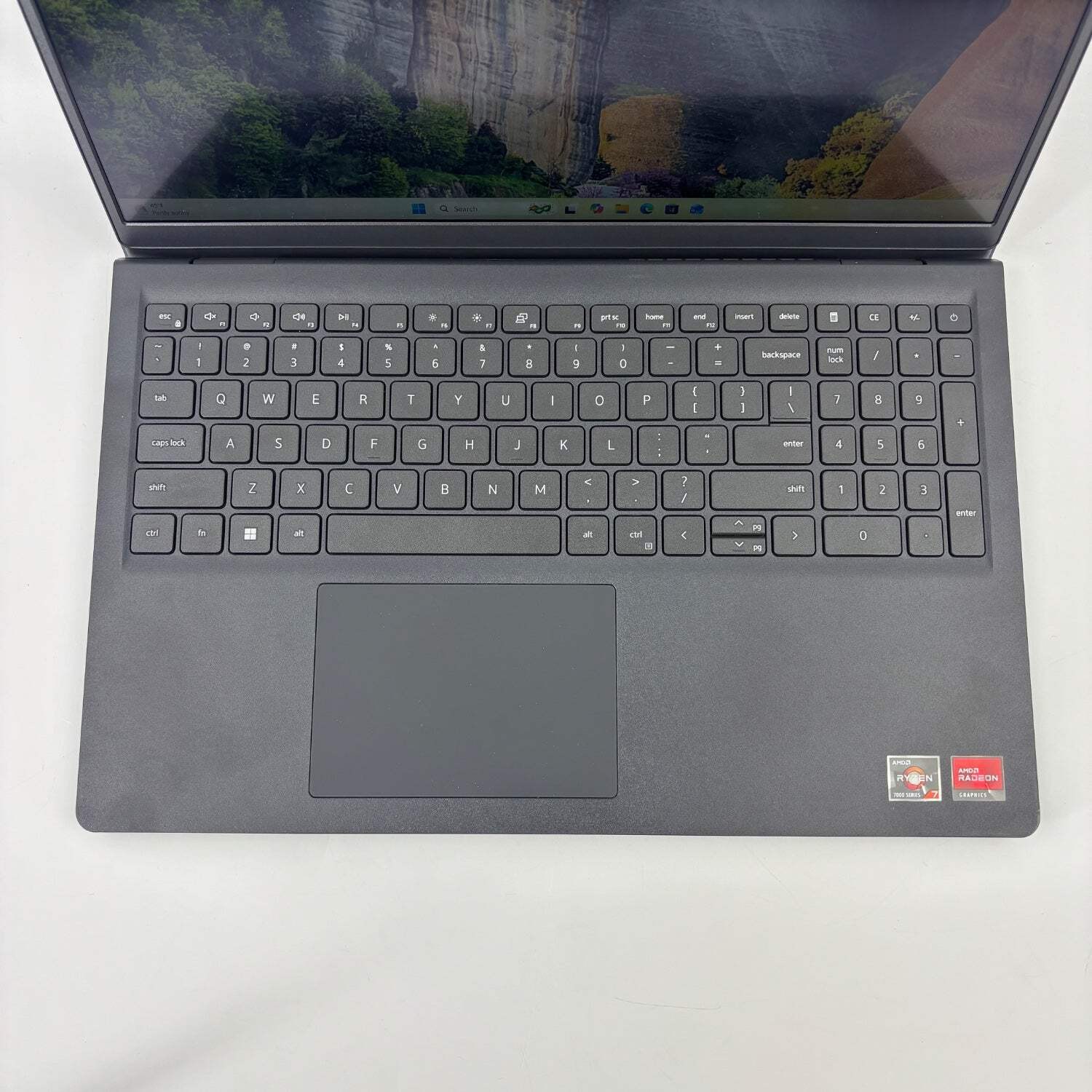 Dell Inspiron 3535 15.6″ Ryzen 7 7730U 2.0GHz 16GB RAM 1TB SSD READ