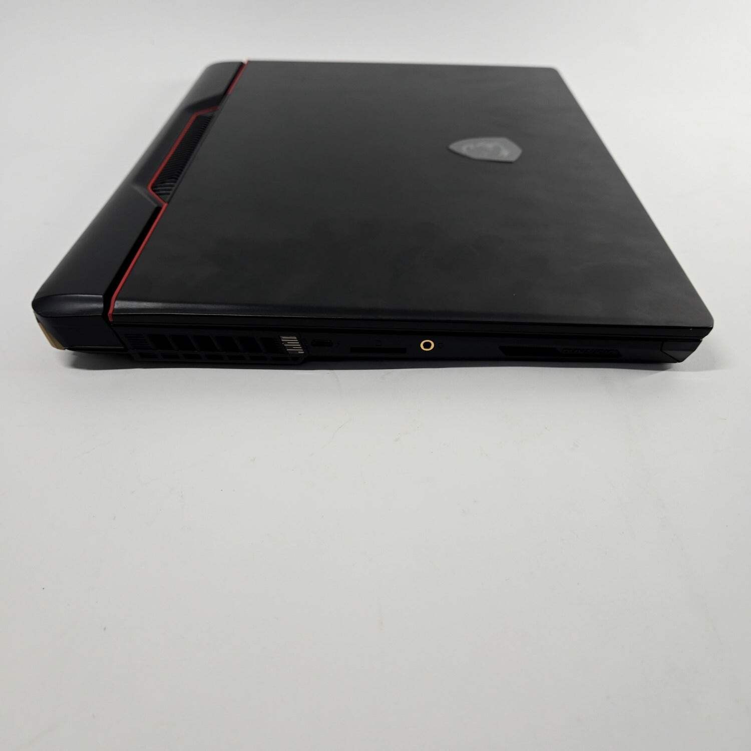MSI Raider GE78HX 14VGG 17.3 i9-14900HX 2.2GHz 32GB RAM 1TB SSD GeForce RTX 4070