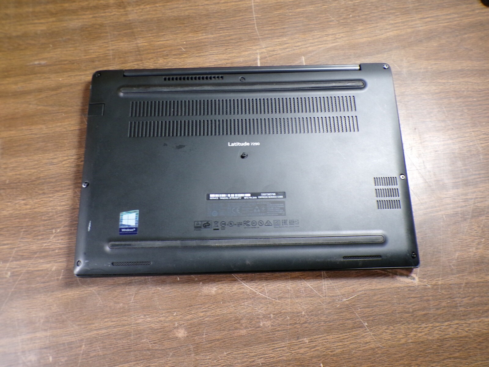 DELL LATITUDE 7290 INTEL CORE i5 -8350U 1.70GHZ 8GB RAM **BIOS L0CKED **NO HD