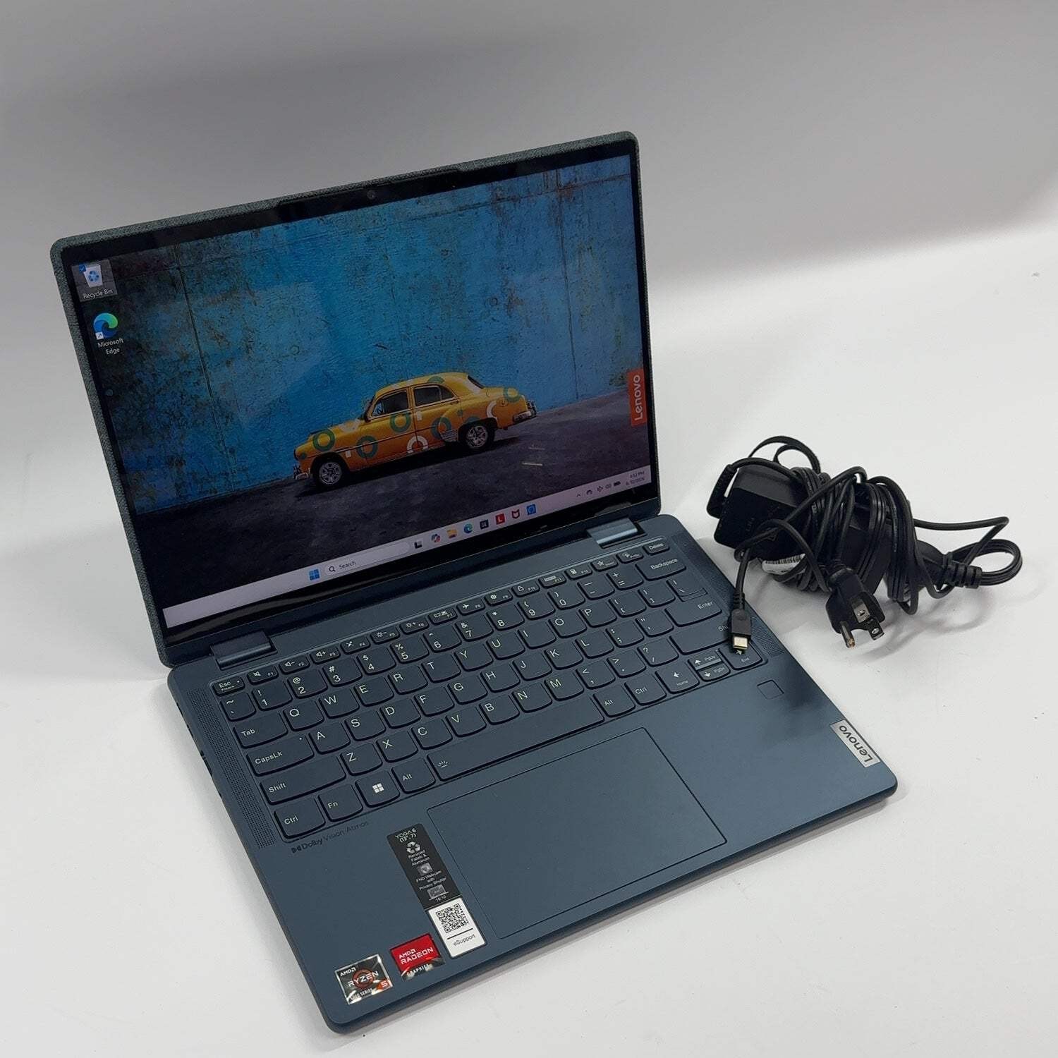 Lenovo Yoga 6 2-in-1 82ND0009US 13.4″ Ryzen 5 5500U 2.0GHz 8GB RAM 256GB SSD