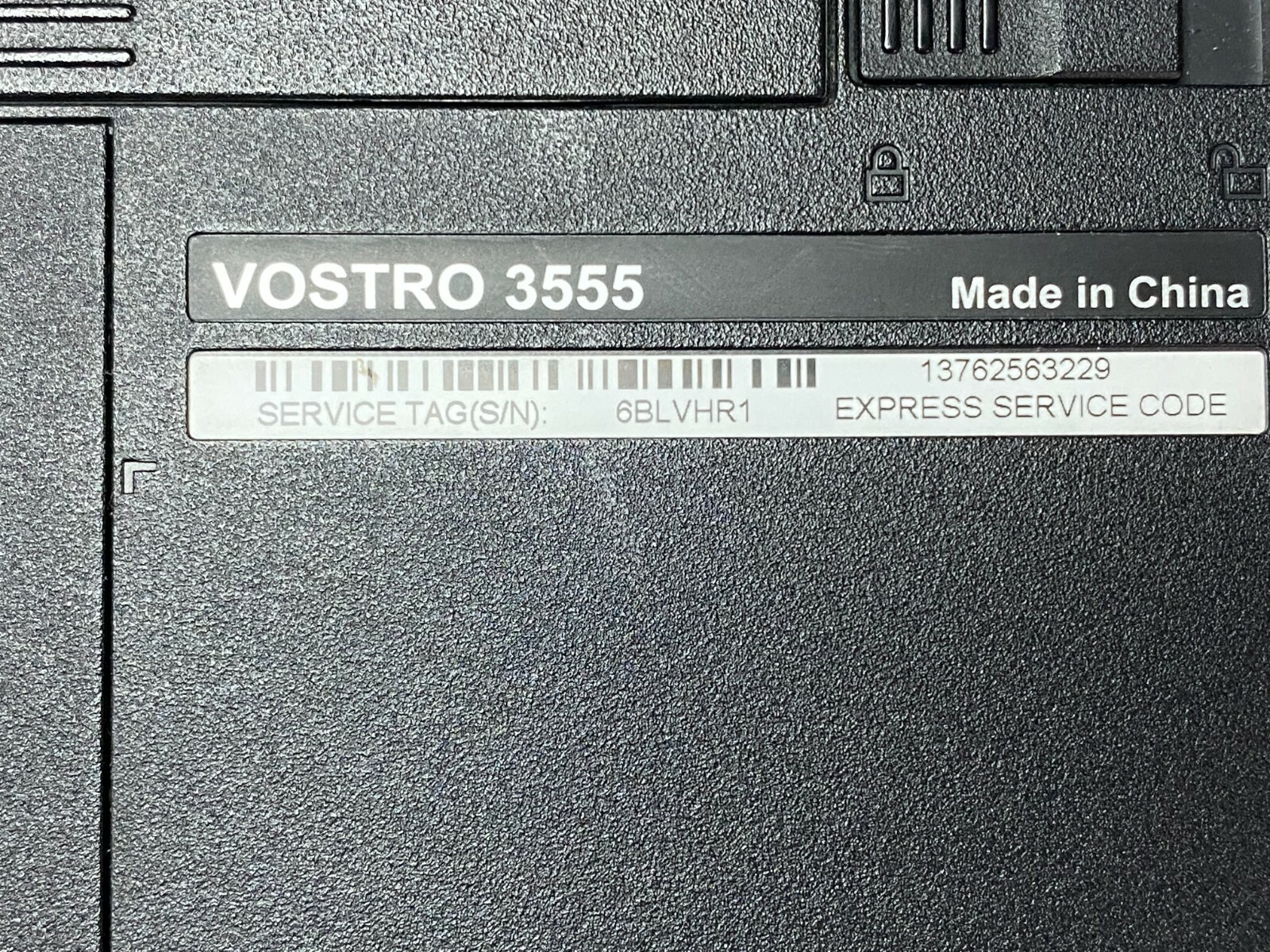 DELL VOSTRO 3555 15.6″ AMD 1.86GHZ RADEON 4GB RAM 250GB HDD WIN10Pro DVD-RW FPR