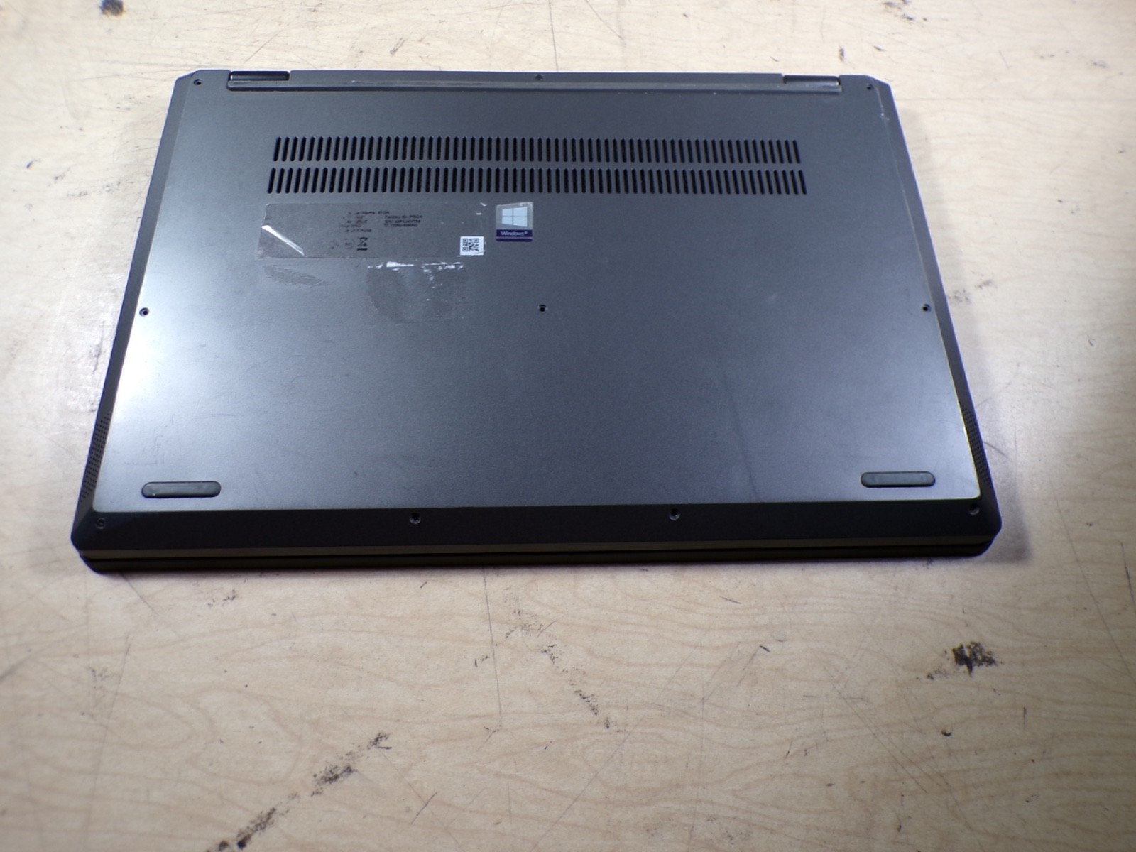 LENOVO 81SR TOUCHSCREEN 8GB RAM **UNTESTED **NO HD/ NO CADDIE/ NO OS/ NO CHARGER