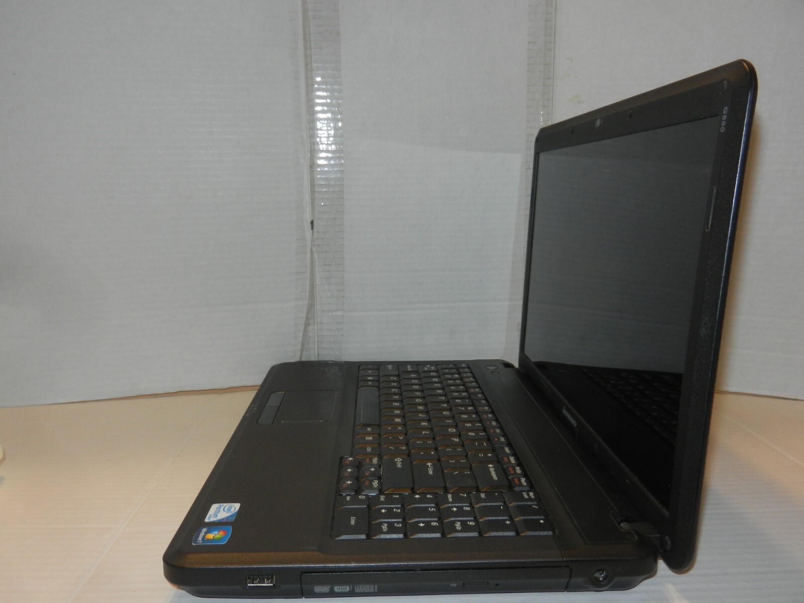 LENOVO G550 15.6″ PENTIUM DUAL-CORE T4400@2.2GHz 4GB RAM 250GB HDD WINDOWS 7