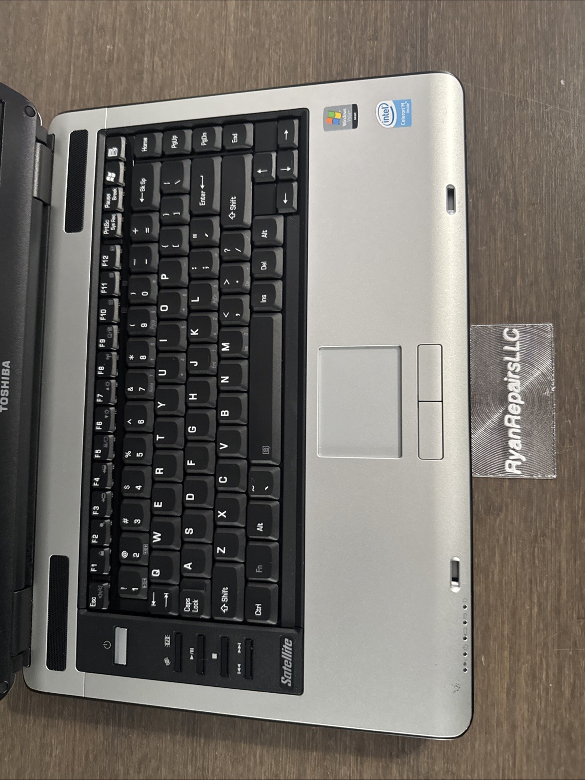 TOSHIBA SATELLITE A135-S4656 Computer No HDD BROKEN SCREEN 512MB RAM