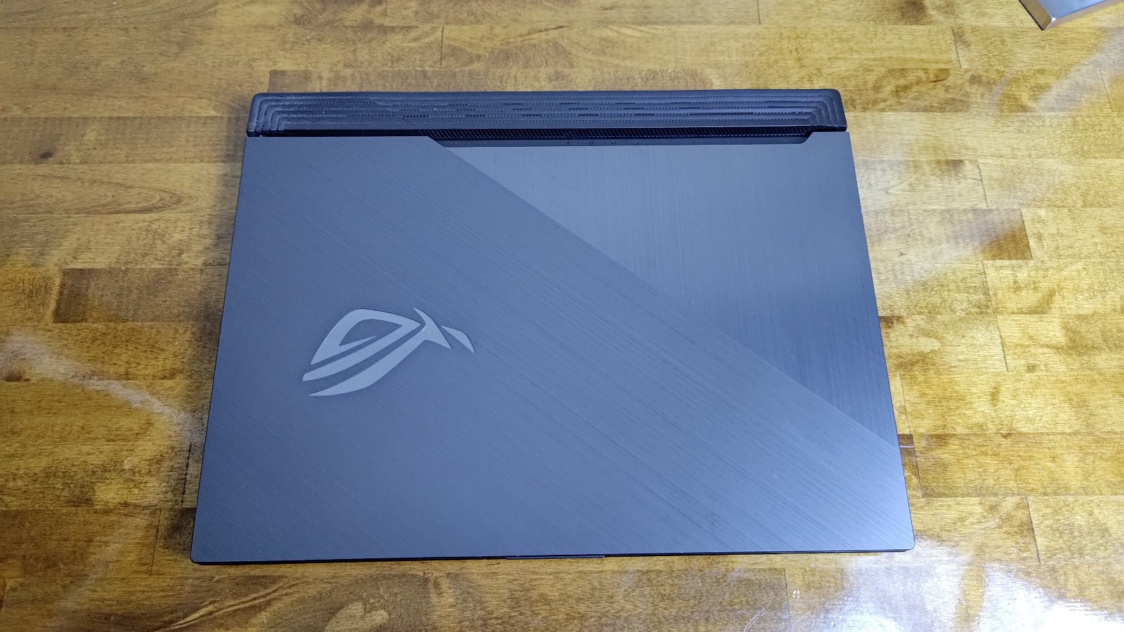 Used Asus ROG Strix Scar III G531GV, intel i7-9750h, 2060 6gb, 15.6″ 240hz/3ms