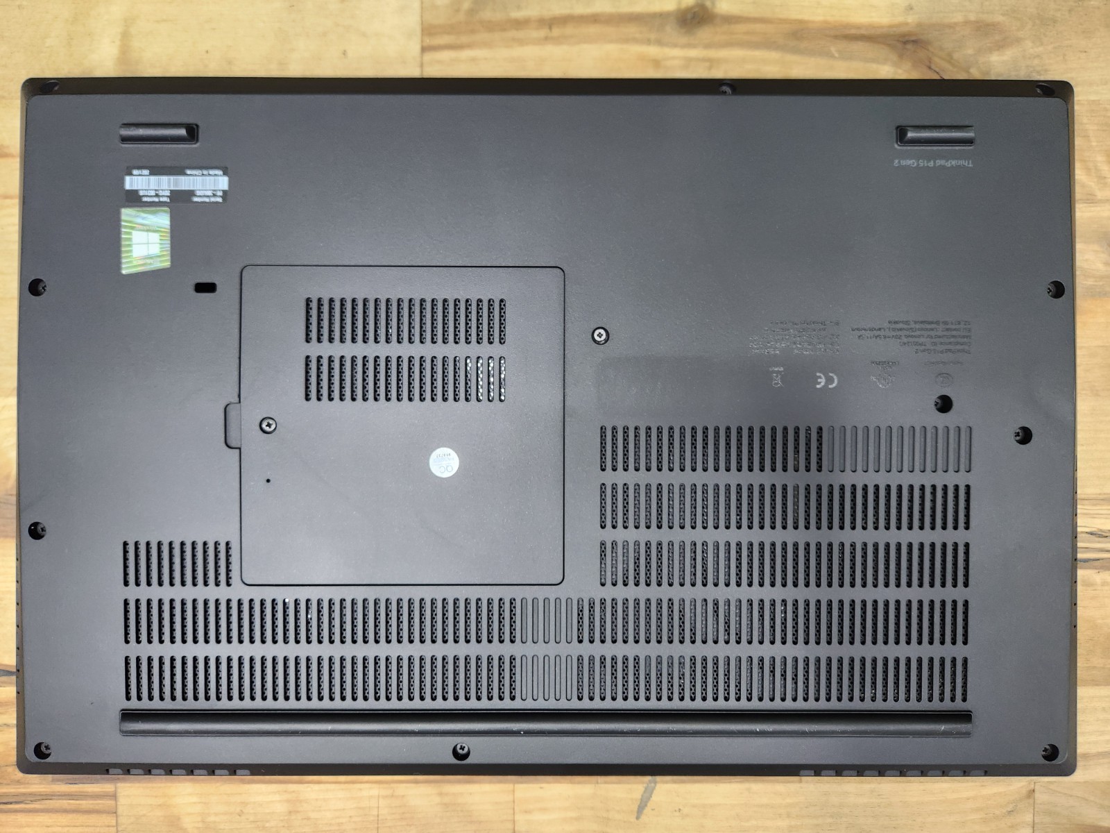 Lenovo ThinkPad P15 Gen 2 15.6″ FHD i7-11800H 32GB 512GB SSD Nvidia T1200 W11P ~