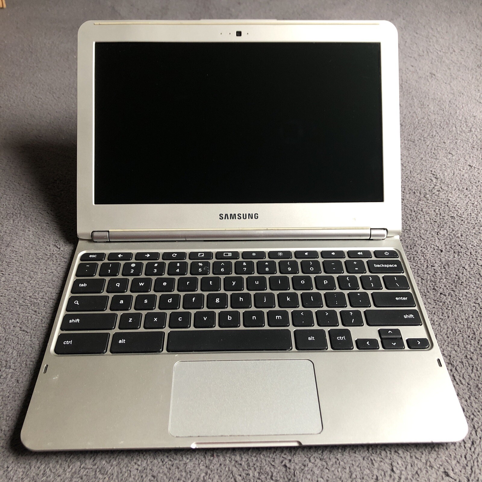 Samsung Chromebook 303C XE303C12 Notebook Exynos 5 2GB RAM+16GB SSD – WORKS