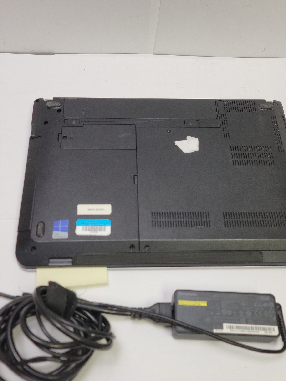 Lenovo ThinkPad E440 Intel Core i5-4200U 2.50GHz 4GB DDR4 RAM – see pics