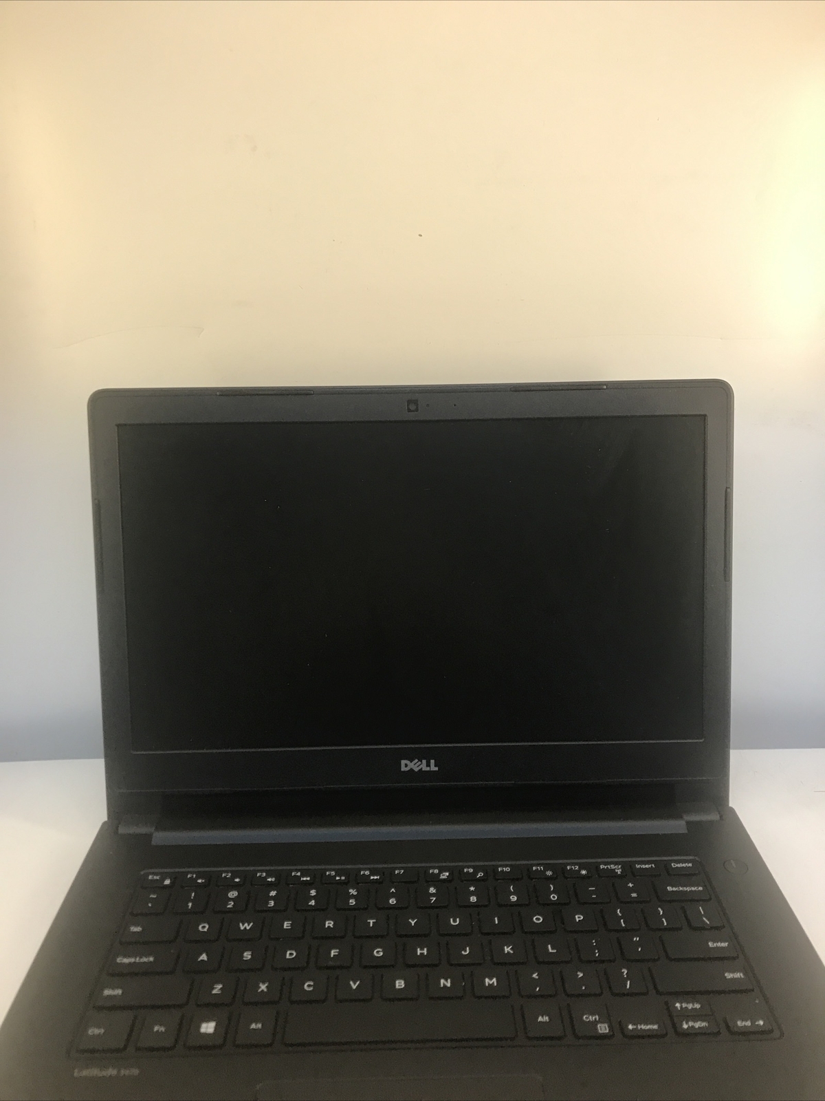 DELL LATITUDE 3470 INTEL CORE I3-6100U 2.30GHZ 4GB RAM NO HD Boot to BIOS