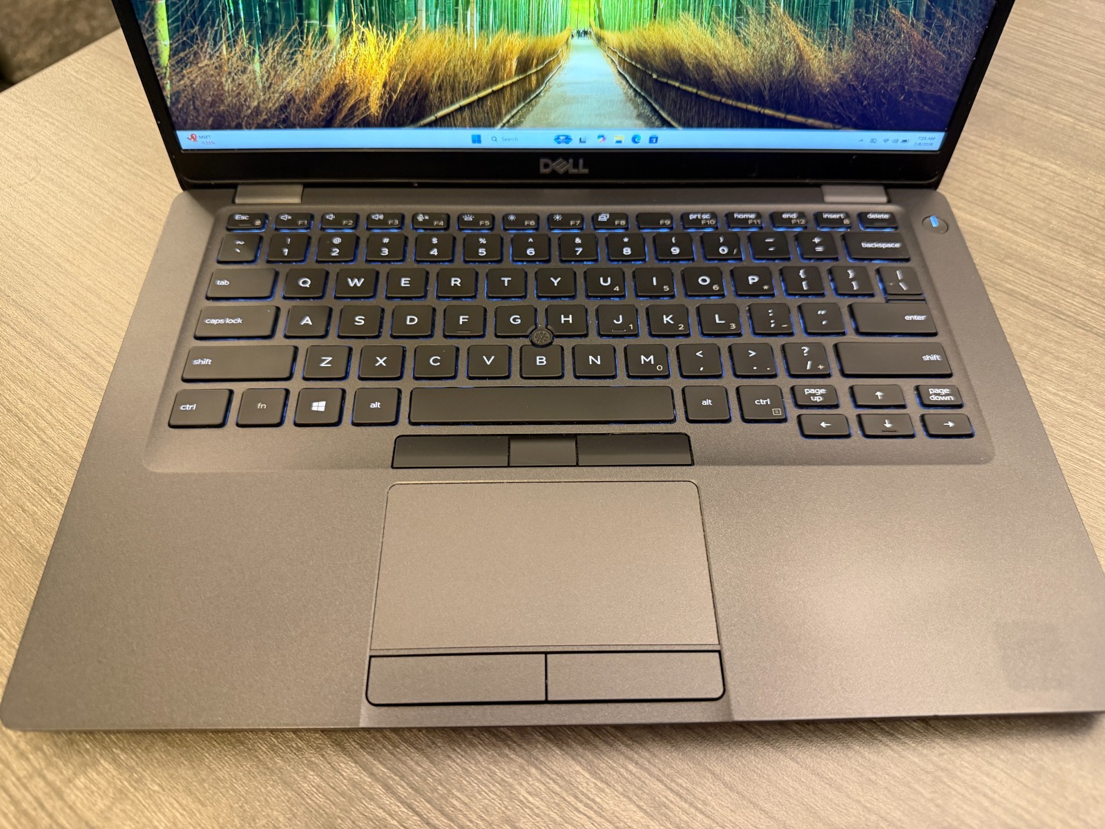 Dell Latitude 5400 14″ Laptop i5-8365U 8GB RAM 256GB SSD Windows 11 Charger